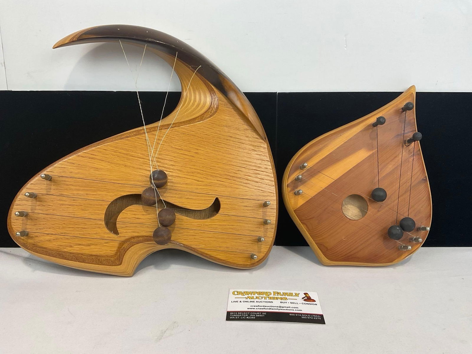 Pair of Handmade Door Harps, 1 4 string by Eastern Woodworks & 1x 3 String by Bob & Debs Sugarhouse: Appears to be in good shape. The piece measures approx 4h x 12w x 13d inches. See pics. E-4600