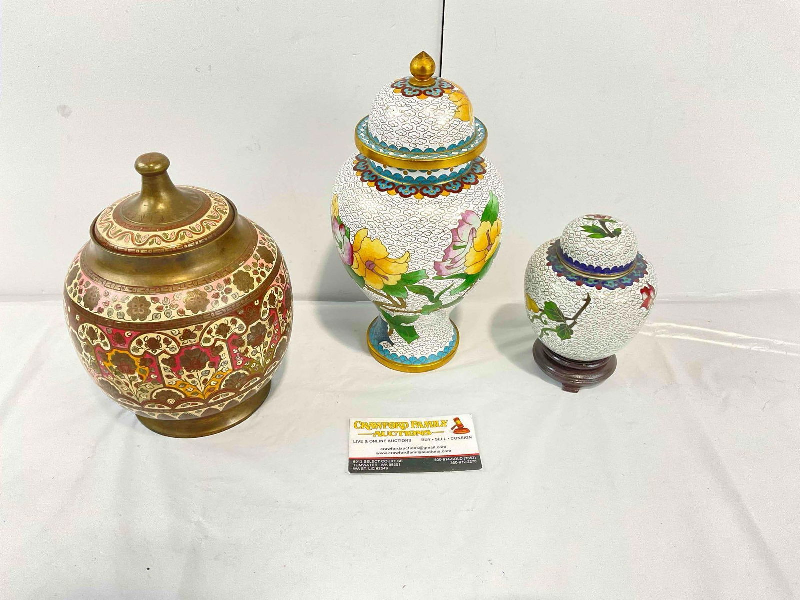 3 pcs Vintage Lidded Jars, 2x White Cloisonne Ginger Jars & 1x Painted Brass Jar. See pics. (1 of 10)