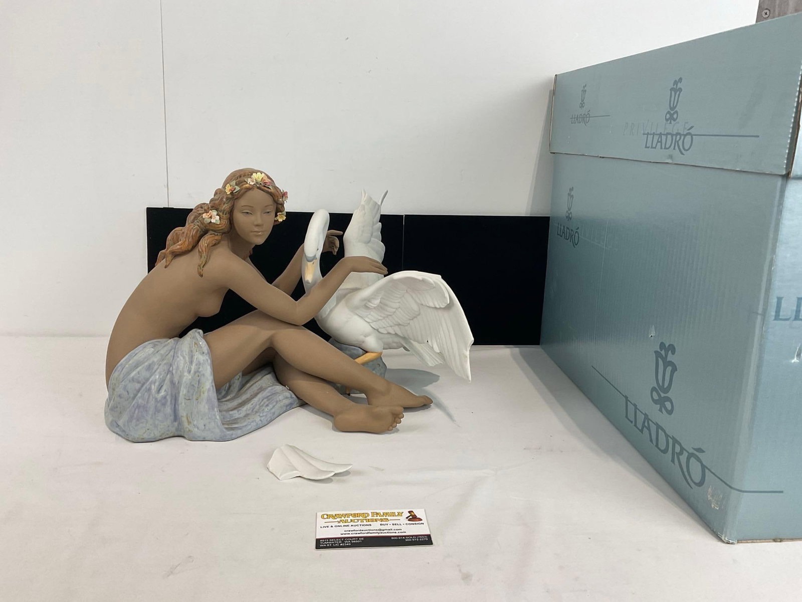 LLADRO Privilege Leda & the Swan Glazed Porcelain Figure, #01012444, w/original box, some wear (1 of 7)