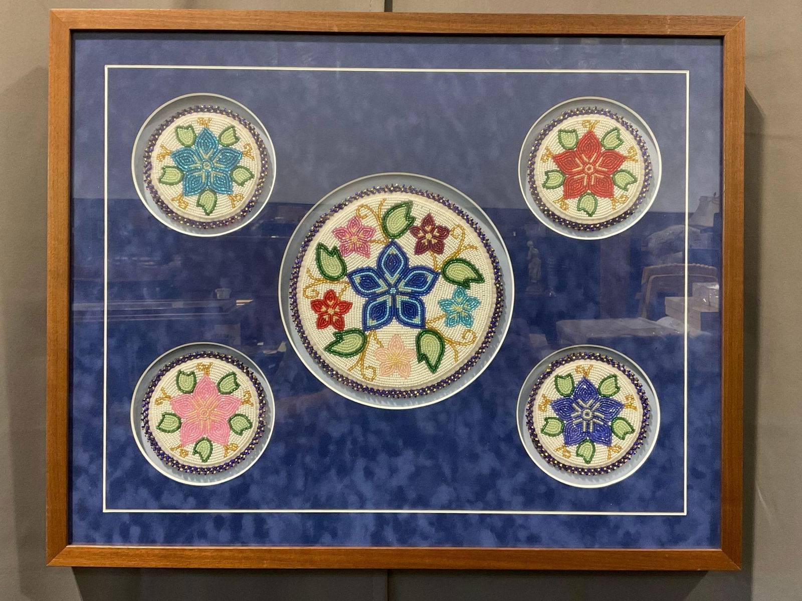 Framed Native American/Alaskan Gwich in Athabascan Beaded Coasters, set of 5, 21h x 26w inches: Appears to be in good shape. The piece measures approx 21h x 26w x 3d inches. See pics. E-4800