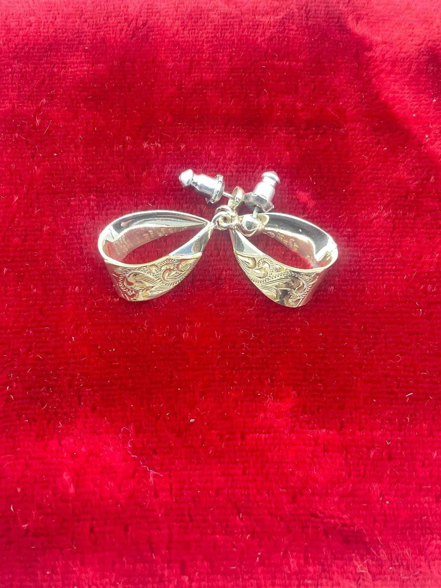 Elegant pair of Vogt Sterling silver earrings, W/solid 14 K gold overlay see pics: C-4030 total gram weight 3.96