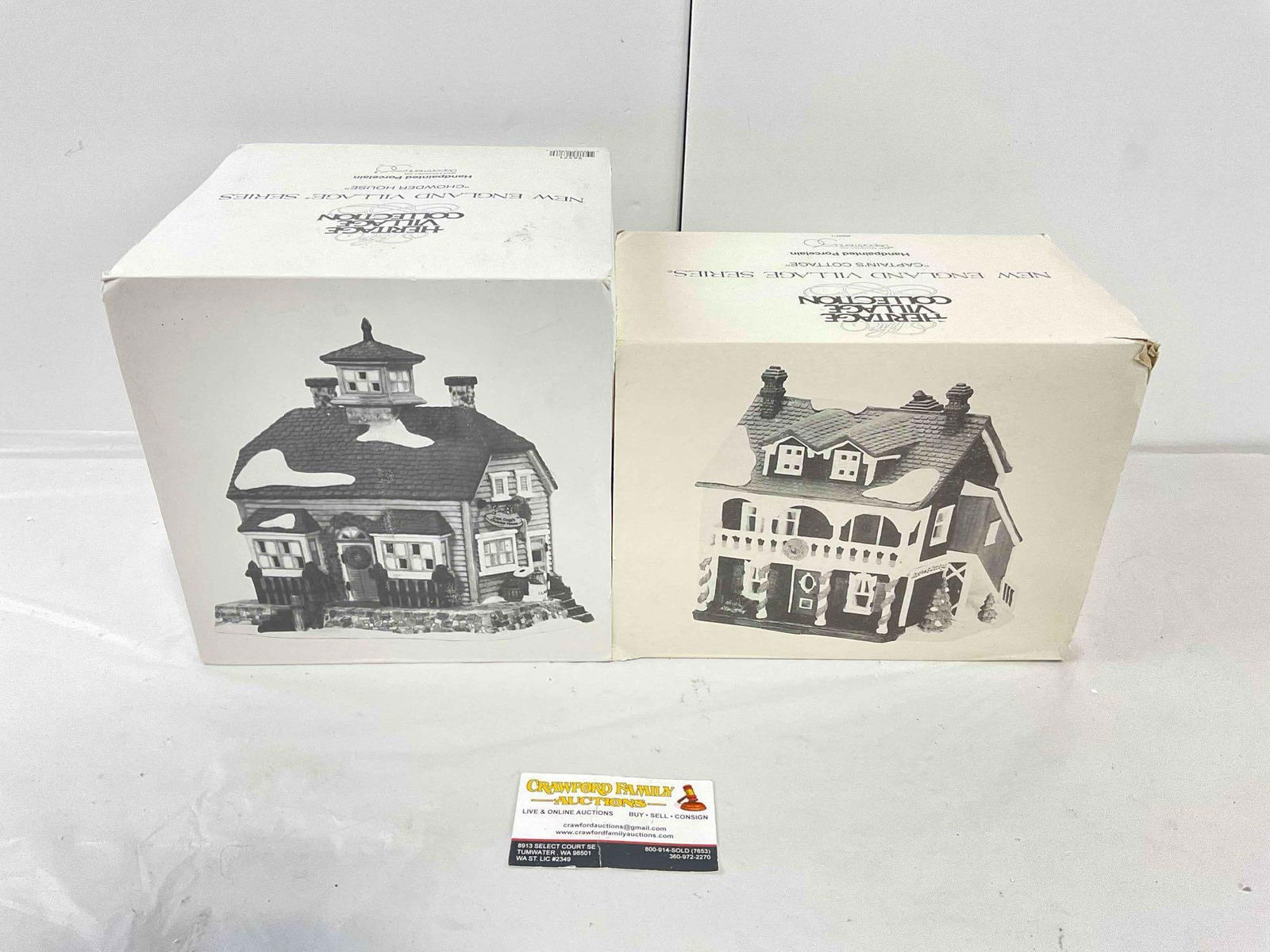 2 pcs Vintage Department 56 Heritage Village Ceramic Houses. Excellent Condition. See pics. (1 of 6)