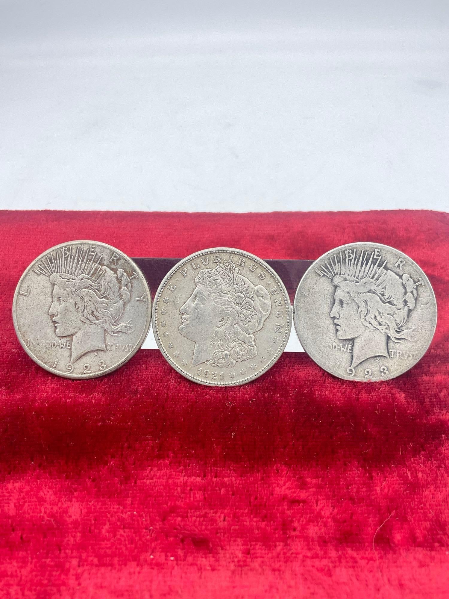 3 x Antique Sliver Dollars coins 1921-D Silver Morgan & 2x 1923-S / Silver peace Dollars: C-4890
