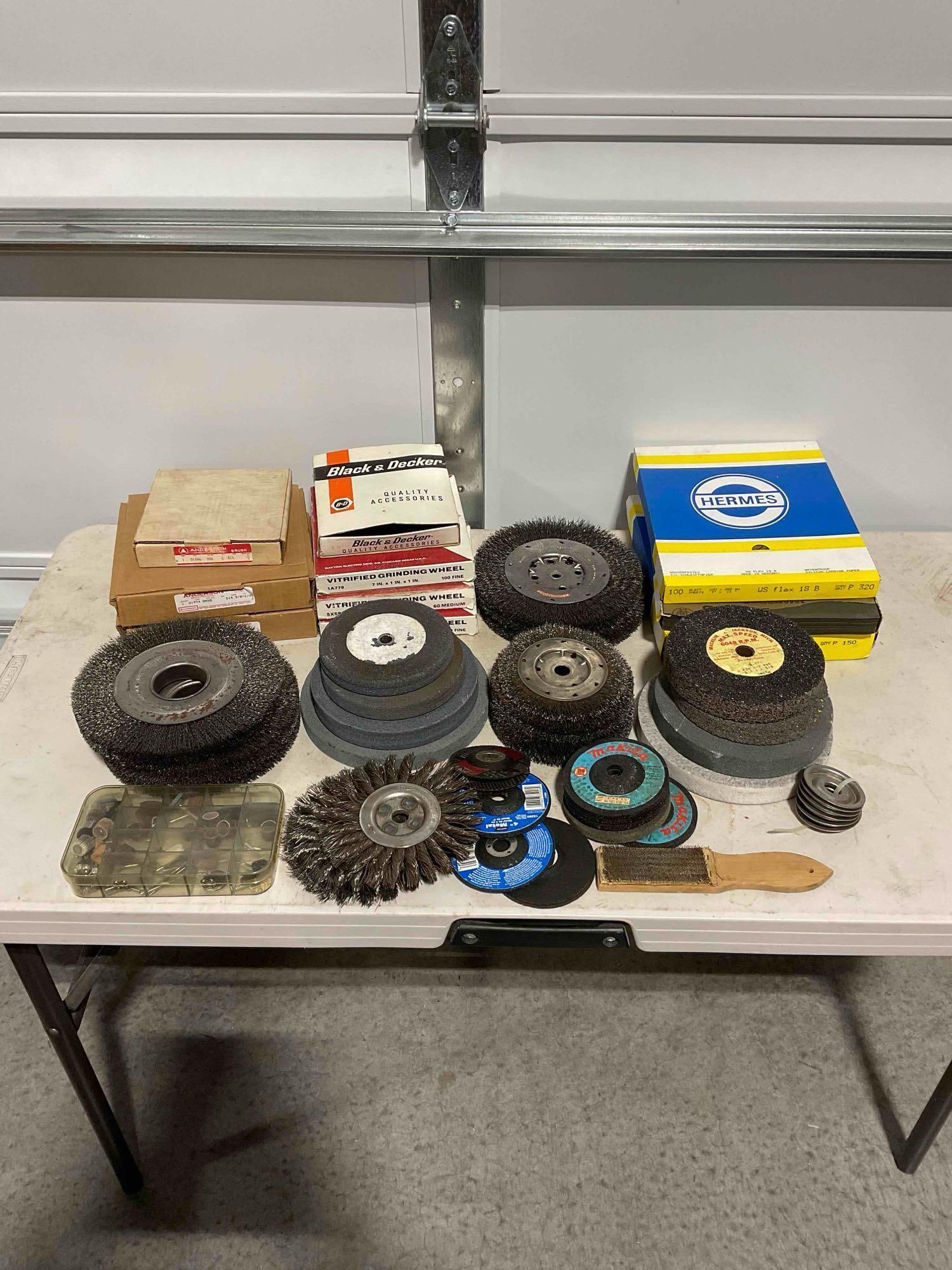 Collection of Grinding & Wire Wheels for Bench Grinders, Sandpaper & Angle Grinder Wheels (1 of 5)