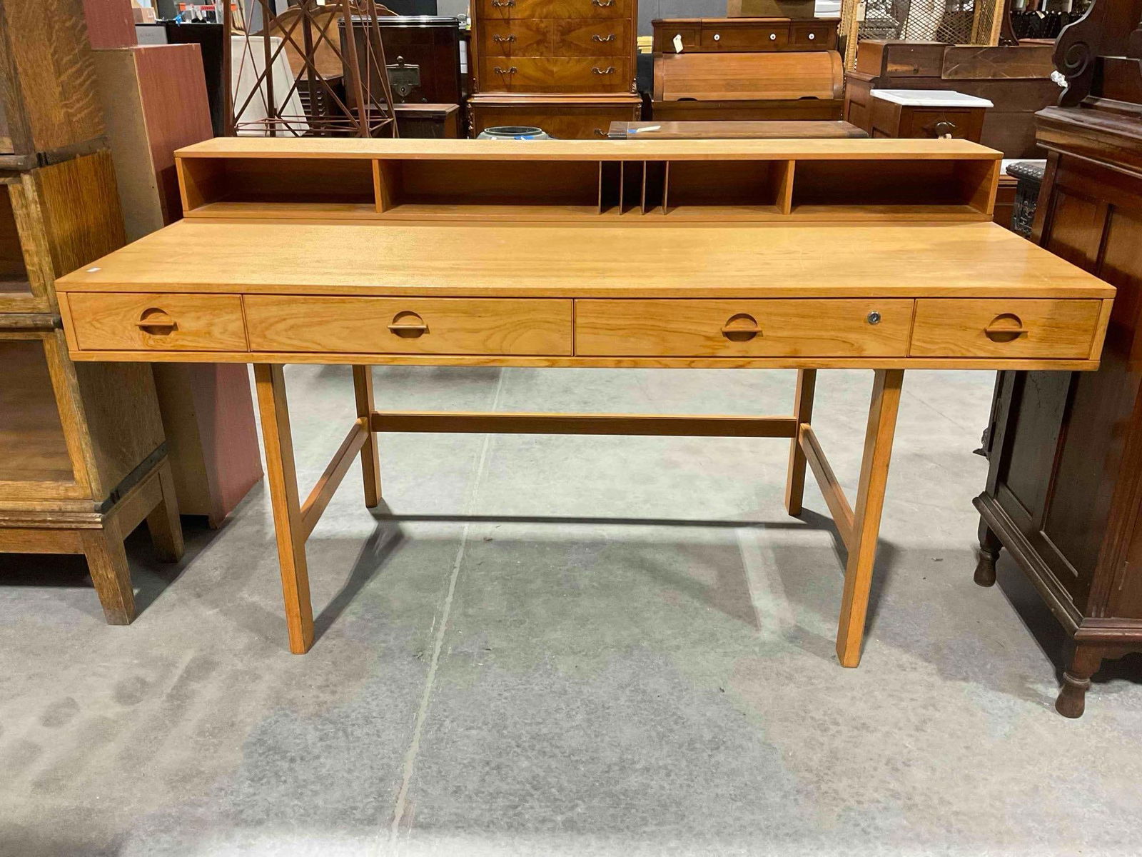 Vintage Danish Peter Lvig Mid Century Modern Flip Top Teak Partner Desk. Good Condition. (1 of 12)