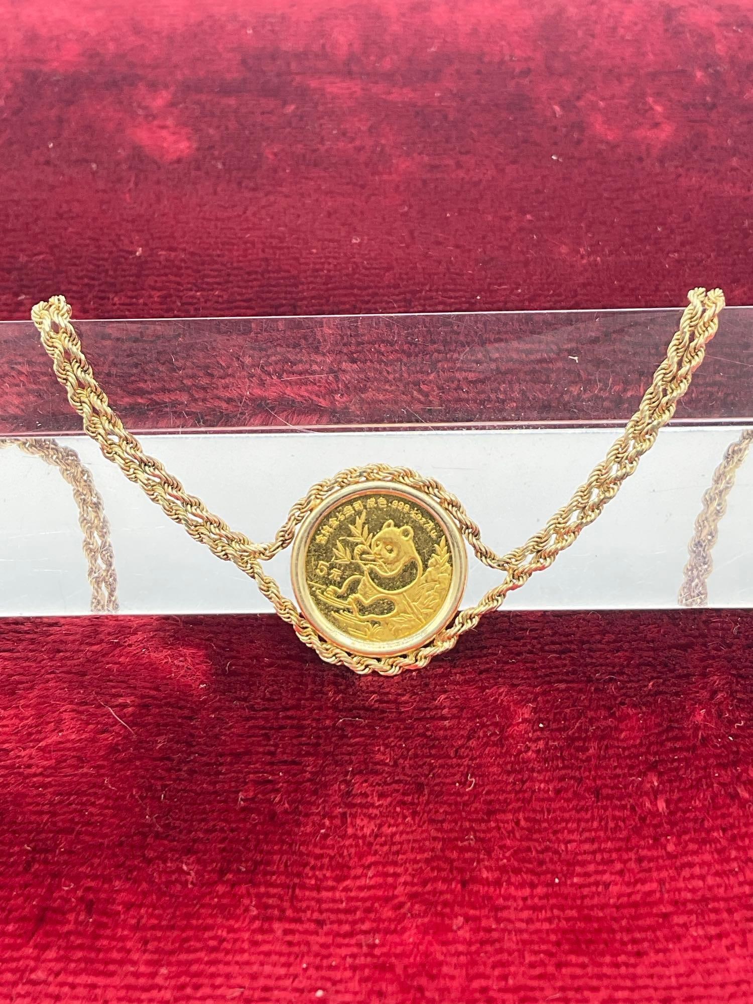 1/20 OZ .999 (1.55 Grams ) 1991 5 Panda coin attached to a 14K gold bracelet Total 4.95 Grams: C-5010 The coin is 1.55 grams .999 gold The Bracelet is 14K gold and is 3.4 grams 