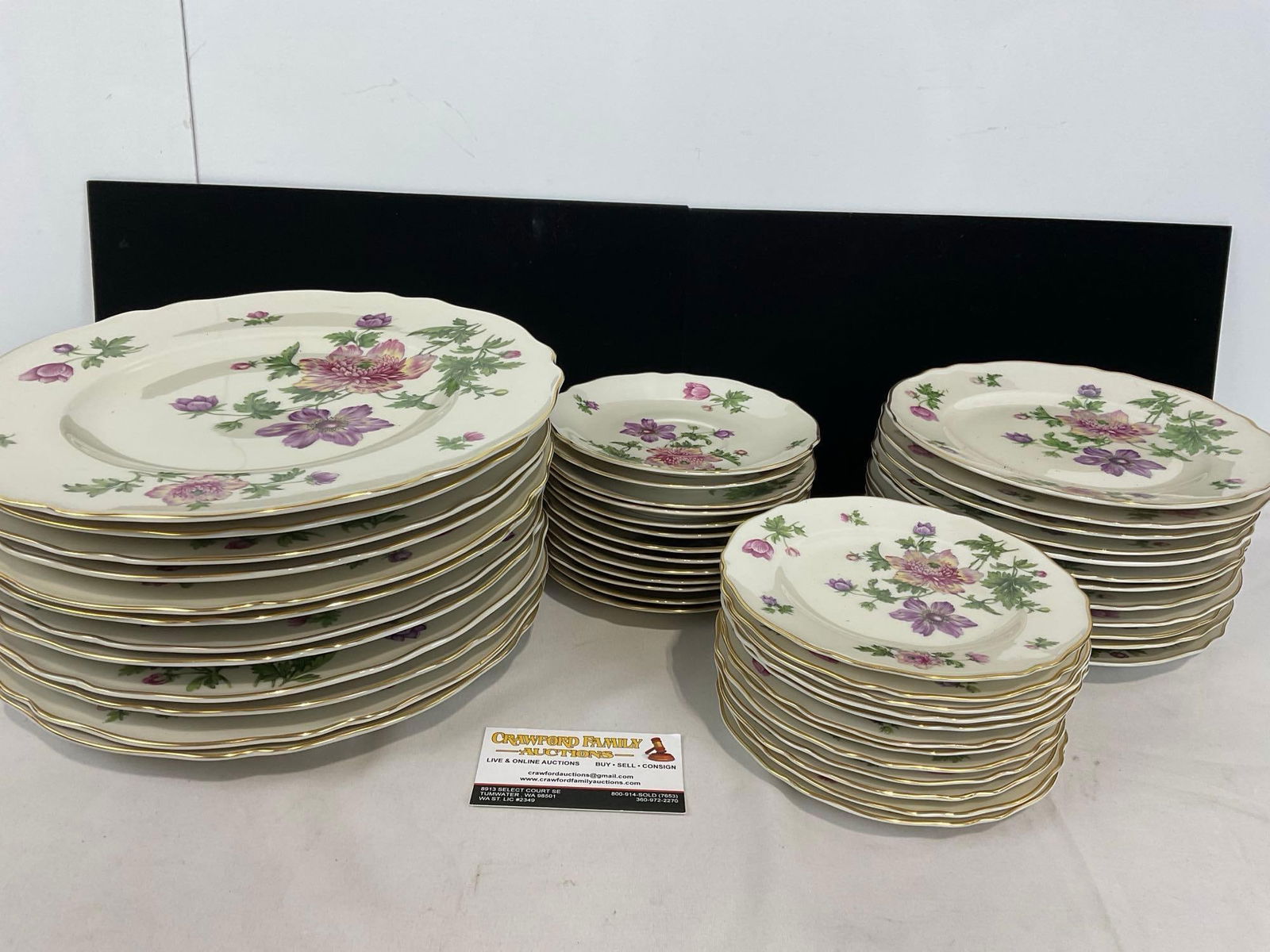 Vintage Franconia K&A Krautheim Selb German China plates, 59 pieces in total: Includes: 12 Dinner plates, 13 saucers, 12 bread & butter plates,12 lunch plates. Appears to be in good shape. The pieces together measures approx 9h x 19w x 11d inches. See pics. E-4870 *Ove