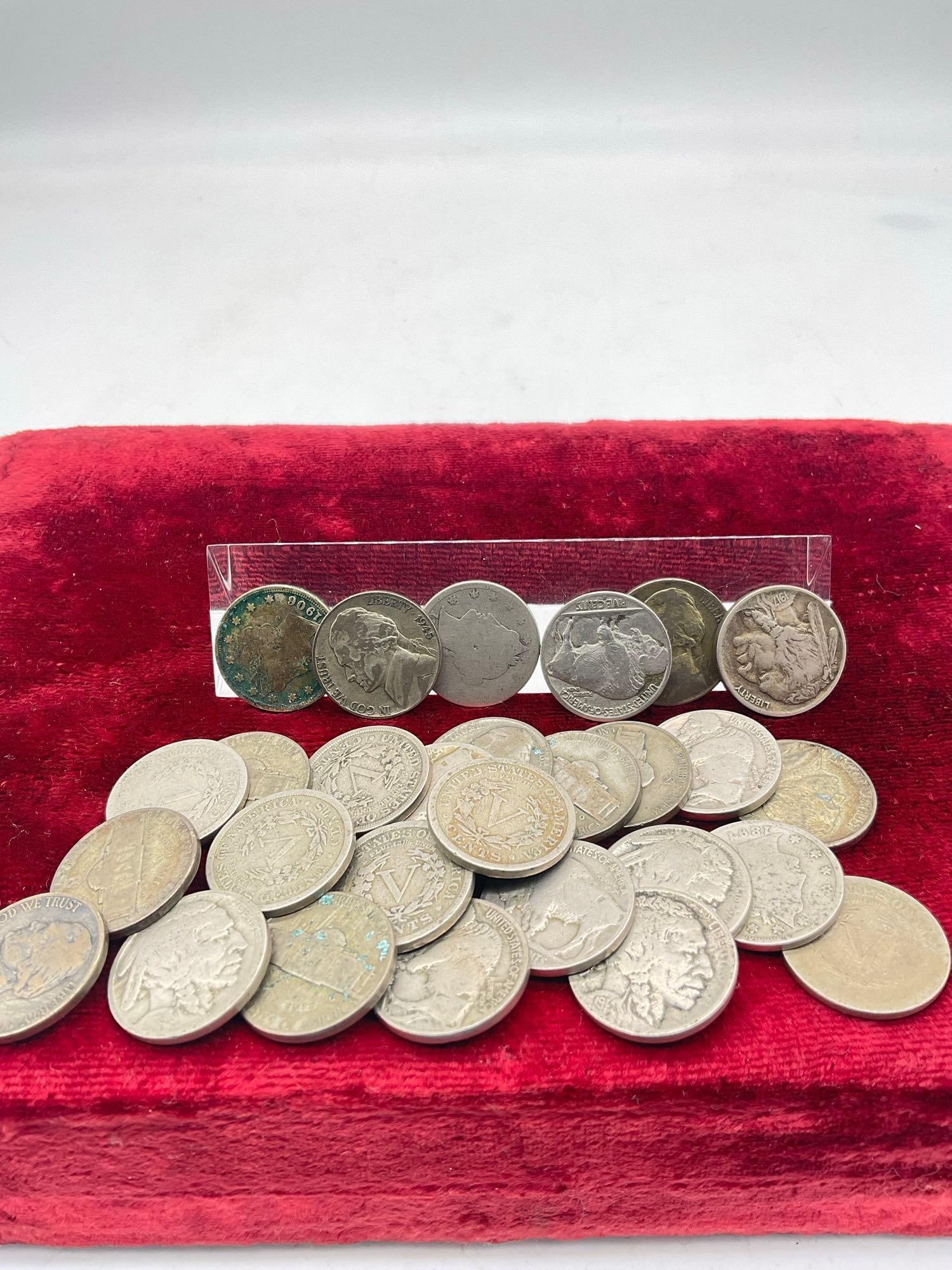 8 x Buffalo Nickels 1914-S -1936, 9 x Victory Nickels 1890-1912, 10 x WWII Silver Jefferson nickels (1 of 5)