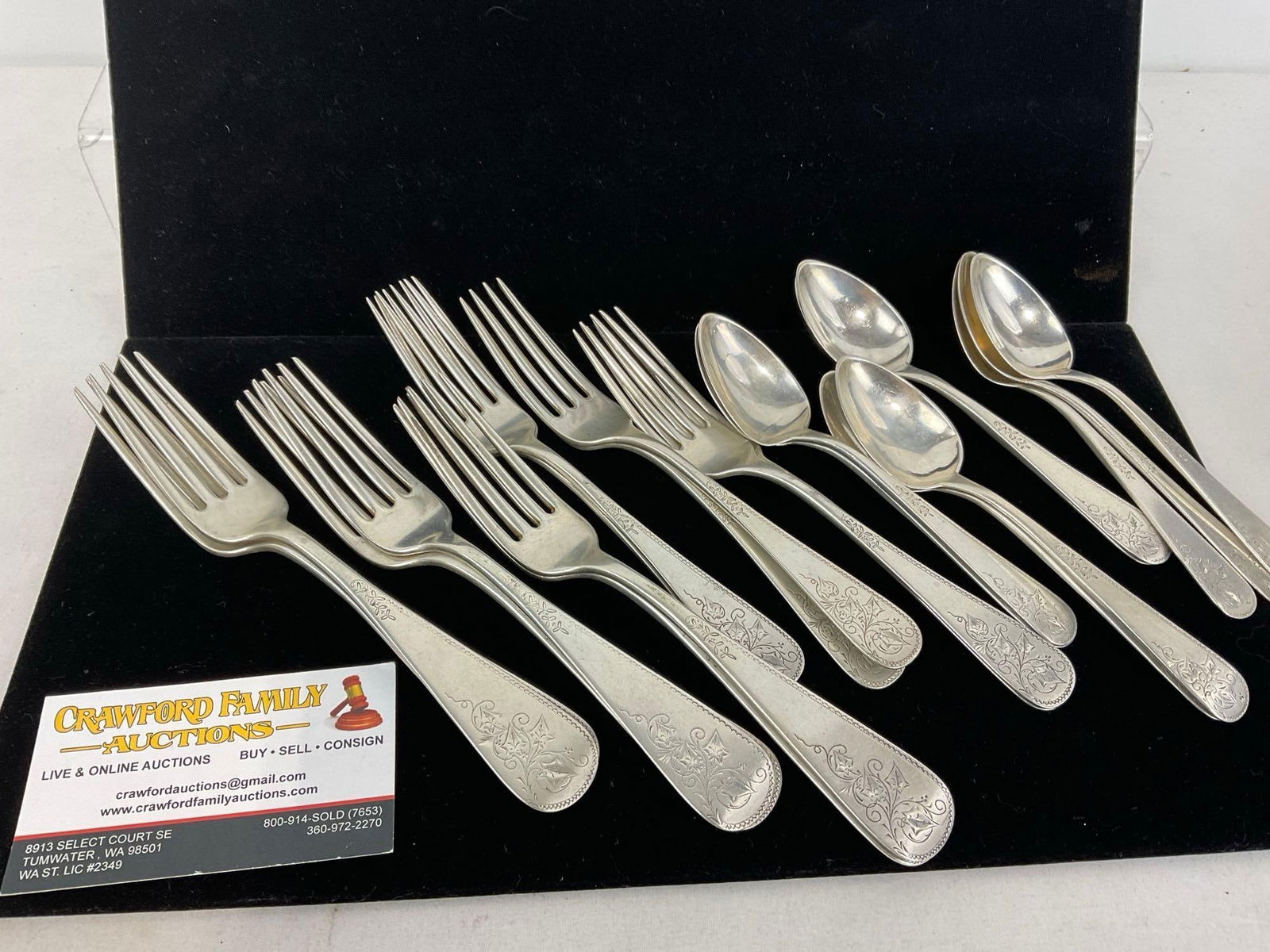 21 Duhme & Co. Sterling Silver Forks & Spoons, 769.4 grams TTW: All marked Sterling 925/1000 Duhme & Co. Appears to be in good shape. The total weight is 769.4 grams. See pics. E-5180