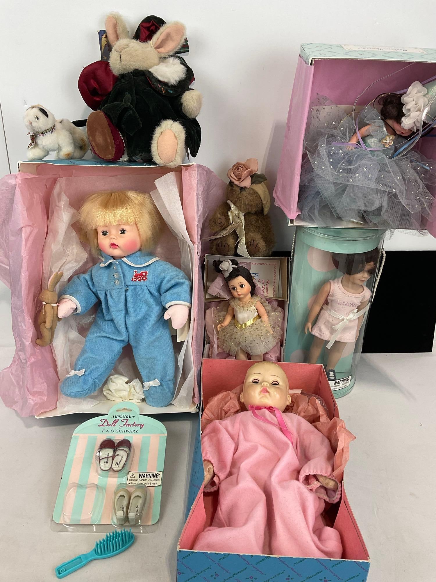 Several Madame Alexander Dolls, Little Huggums 4810, Fairy of Virtue 13640, FAO Schwarz Doll & more: Appears to be in good shape. The piece measures approx 13h x 16w x 14d inches. See pics. E-5180