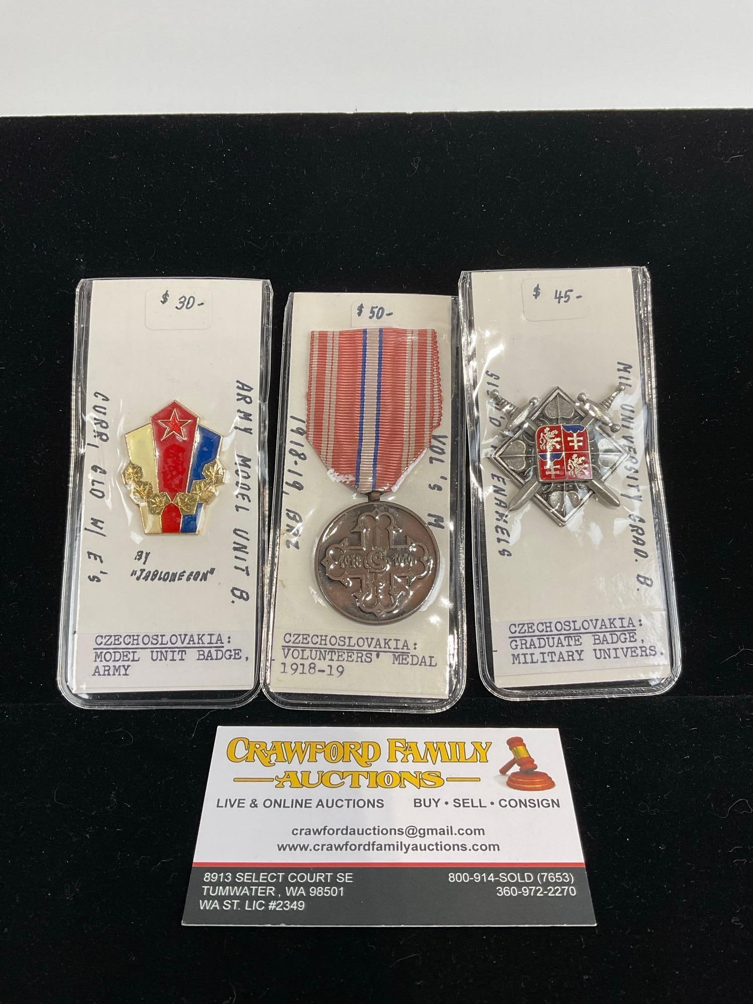 Czechoslovakian Medal & 2 Badges, Army Model Unit B, Volunteers Medal 1918-19 & Graduate Badge Mi... (1 of 4)