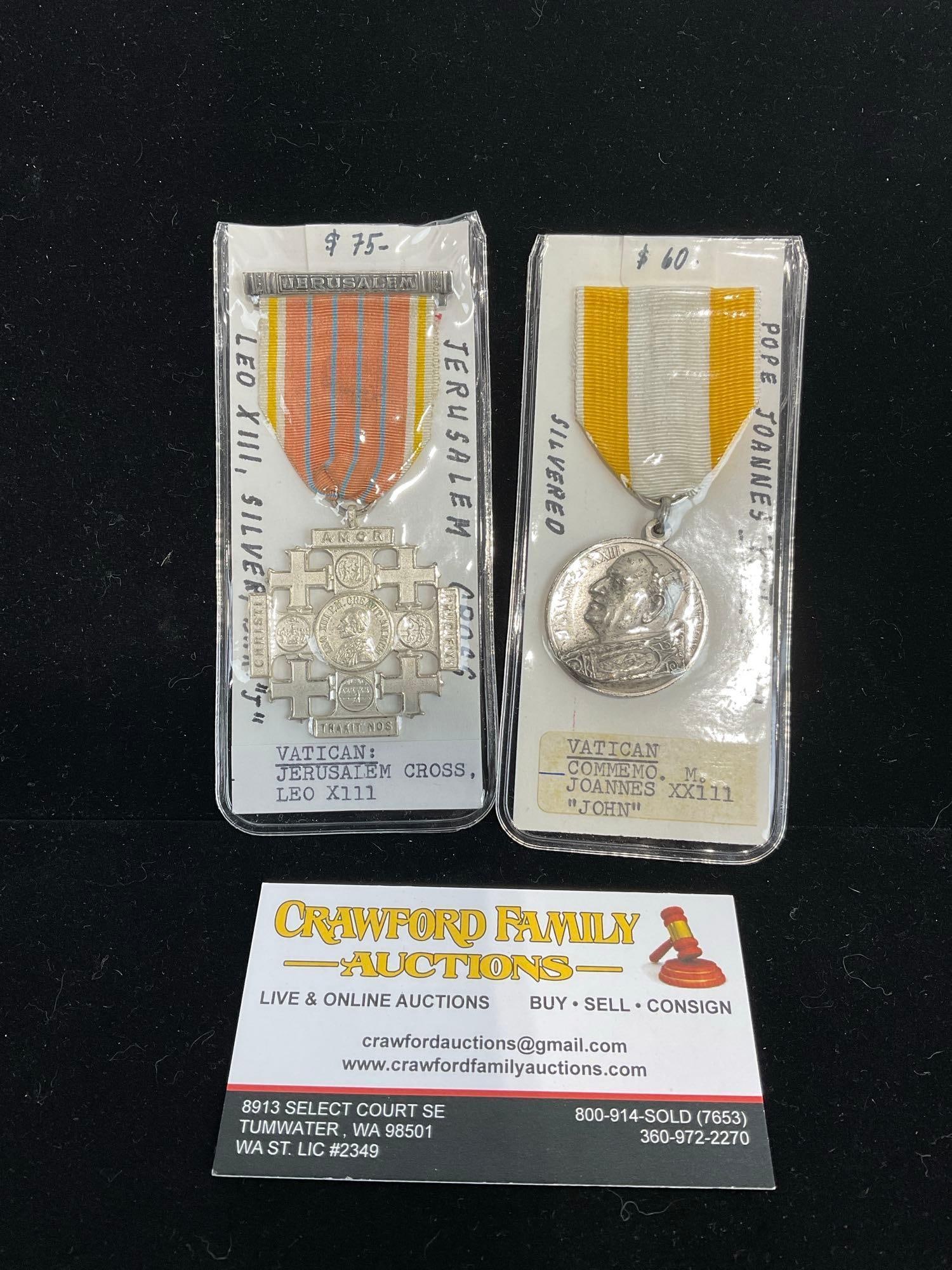 2 Medals from Vatican City, Jerusalem Cross, Leo XIII & Commemorative Joannes XXIII, John (1 of 3)