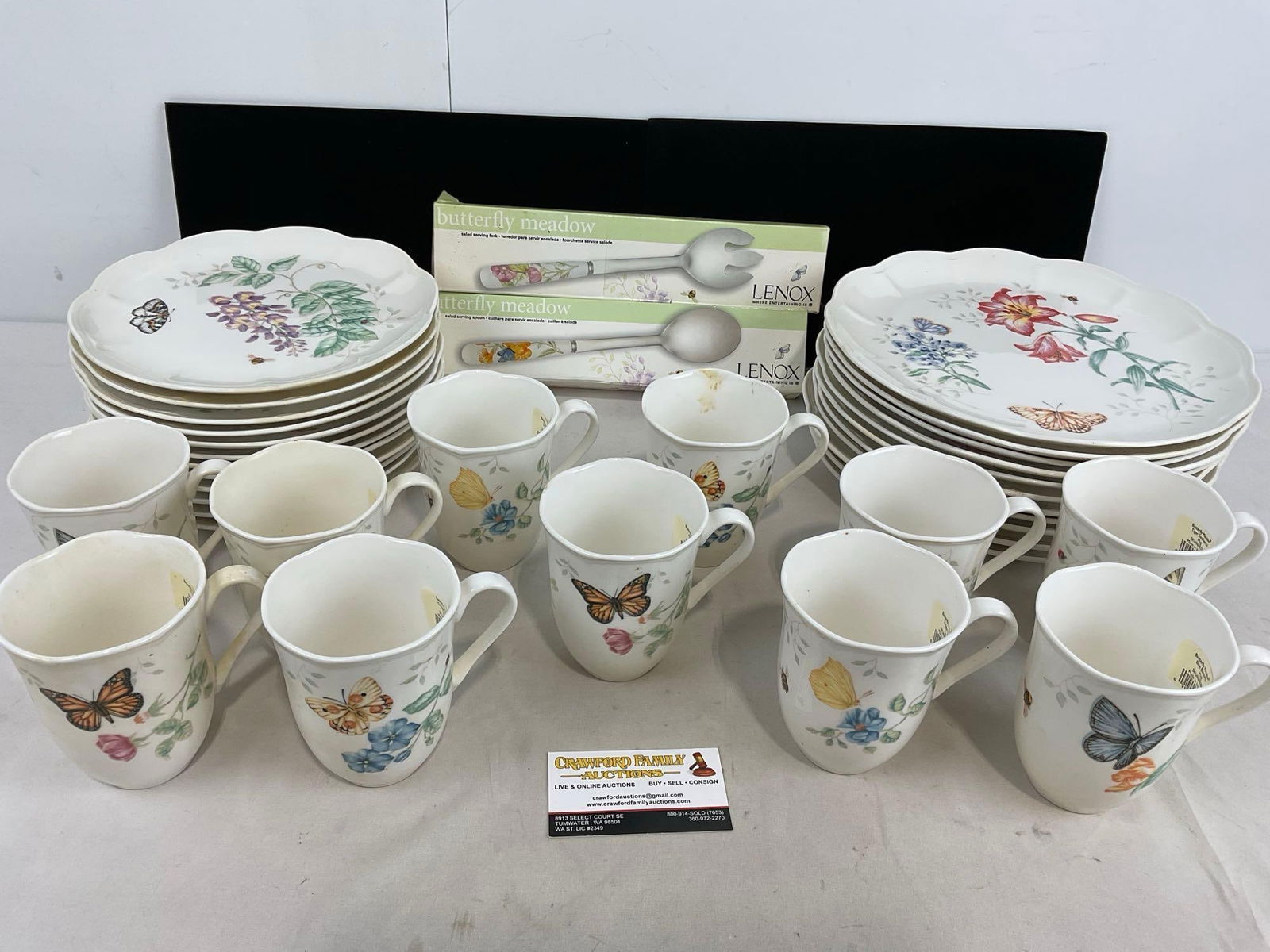 Lenox Butterfly Meadow pattern 11 Dinner Plates, 12 Lunch Plates, Serving Fork & Spoon, 11 mugs: Includes: 11 Dinner plates, 12 Lunch plates, Pair of Serving Spoons in box, 11 Mugs. Variety of patterns. Appears to be in good shape. See pics. E-5300 *Oversized shipping may apply*