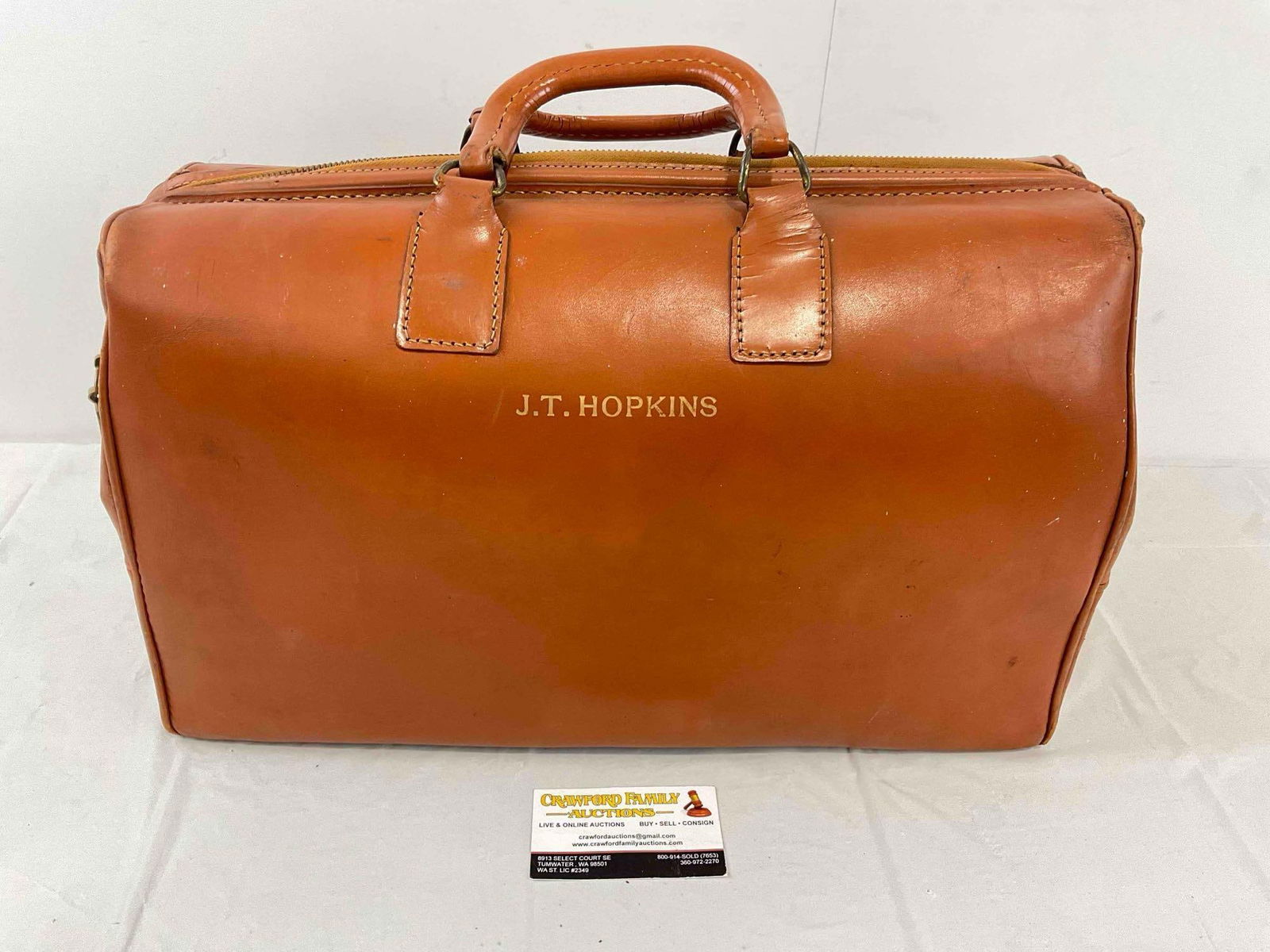 Vintage Caramel Brown Leather Doctor's Bag w/ Monogram. Very Good Condition. See pics. (1 of 8)