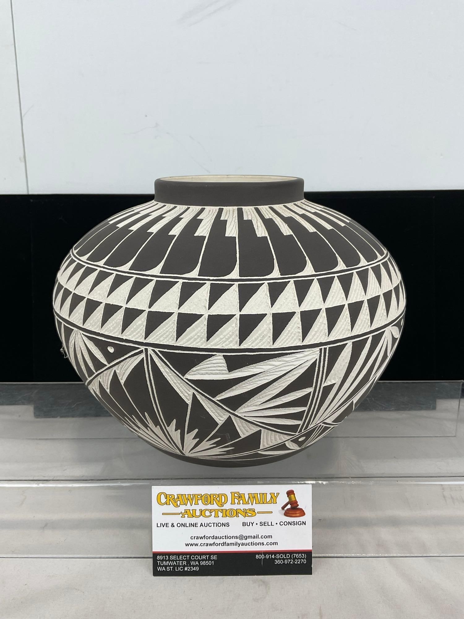 Native American New Mexico Sgraffito Acoma Vase, Signed R. Saragon, 8h x 9w x 9d in, Black/White (1 of 4)