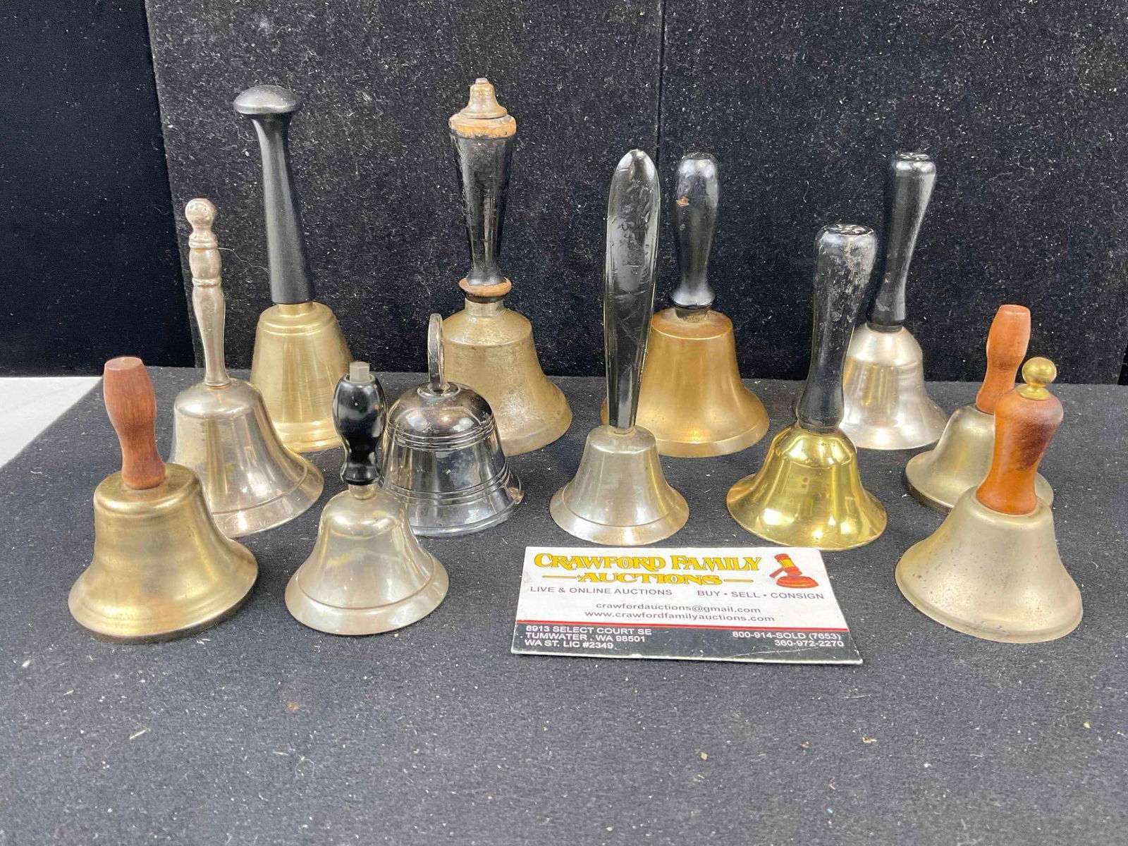 12 pcs Vintage Metal Bell Collection, Pewter, Brass & Silver Plate Assortment. Very Good Cond.: 12 pcs Vintage Metal Bell Collection, Pewter, Brass & Silver Plate Assortment. Very Good Cond. many have wooden handles. Minor wear indicative of age, condition is otherwise very good. Fits in