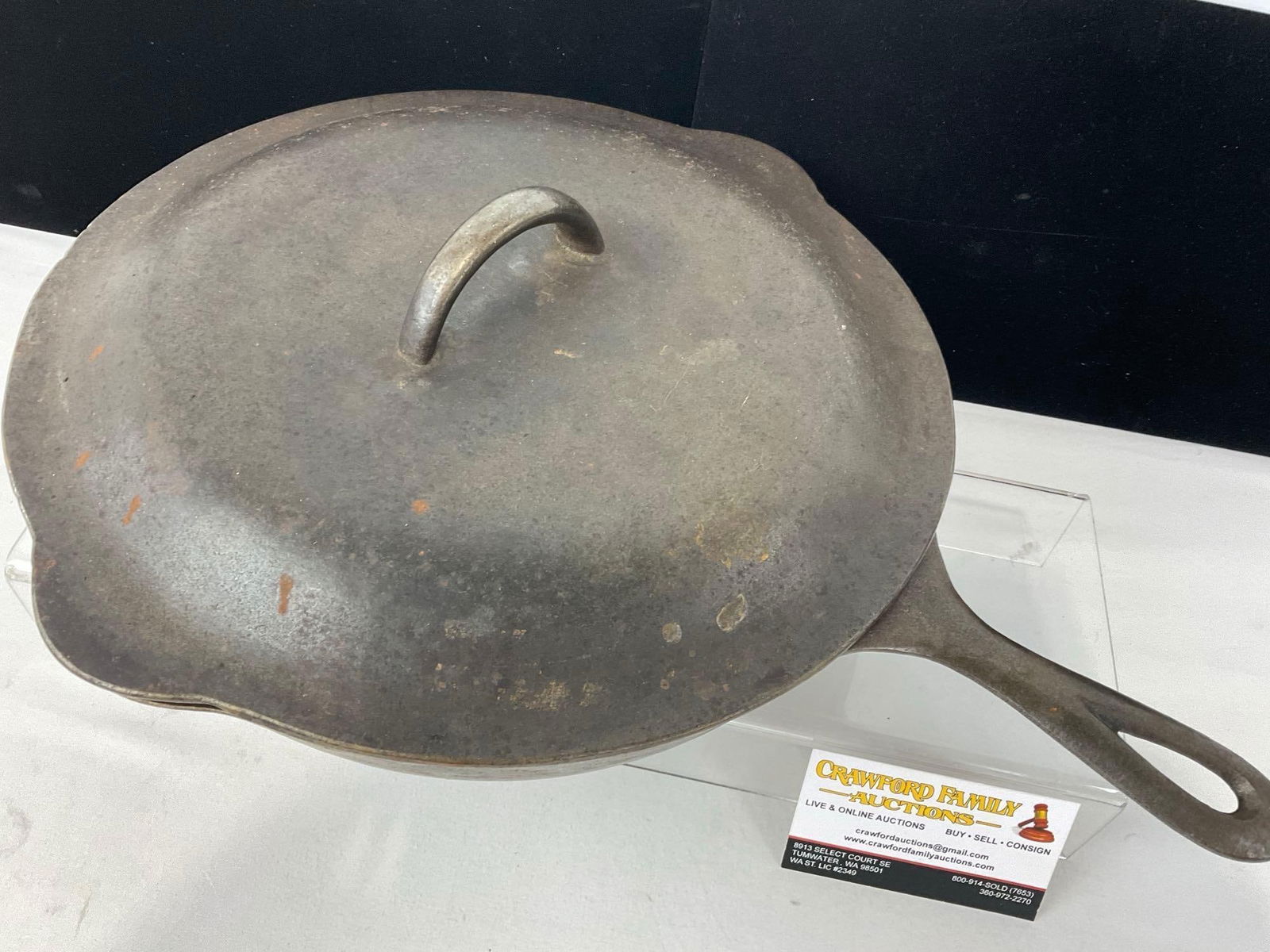 Vintage Unmarked #10 Cast Iron Deep Chicken Fryer Pan w/ Basting Lid, 6h x 17w x 13d inches - 2