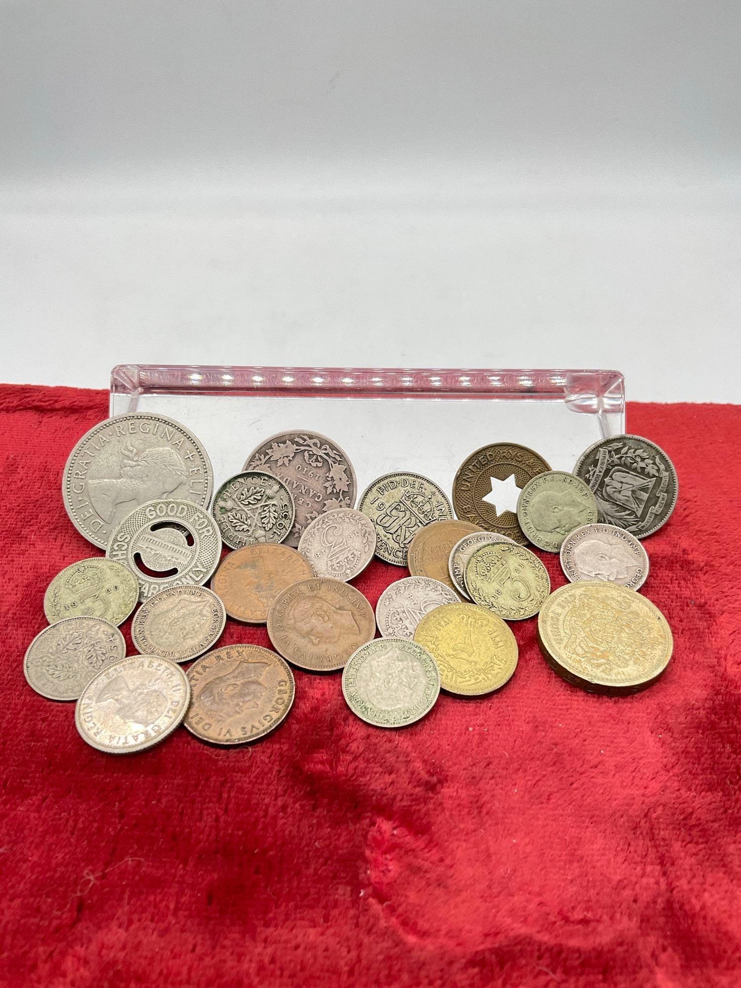 14 x Silver British & Canadian Silver coins ,10x 3 pences, 1x 6 pence 1962 Canada dime, 1910 Quar... (1 of 3)