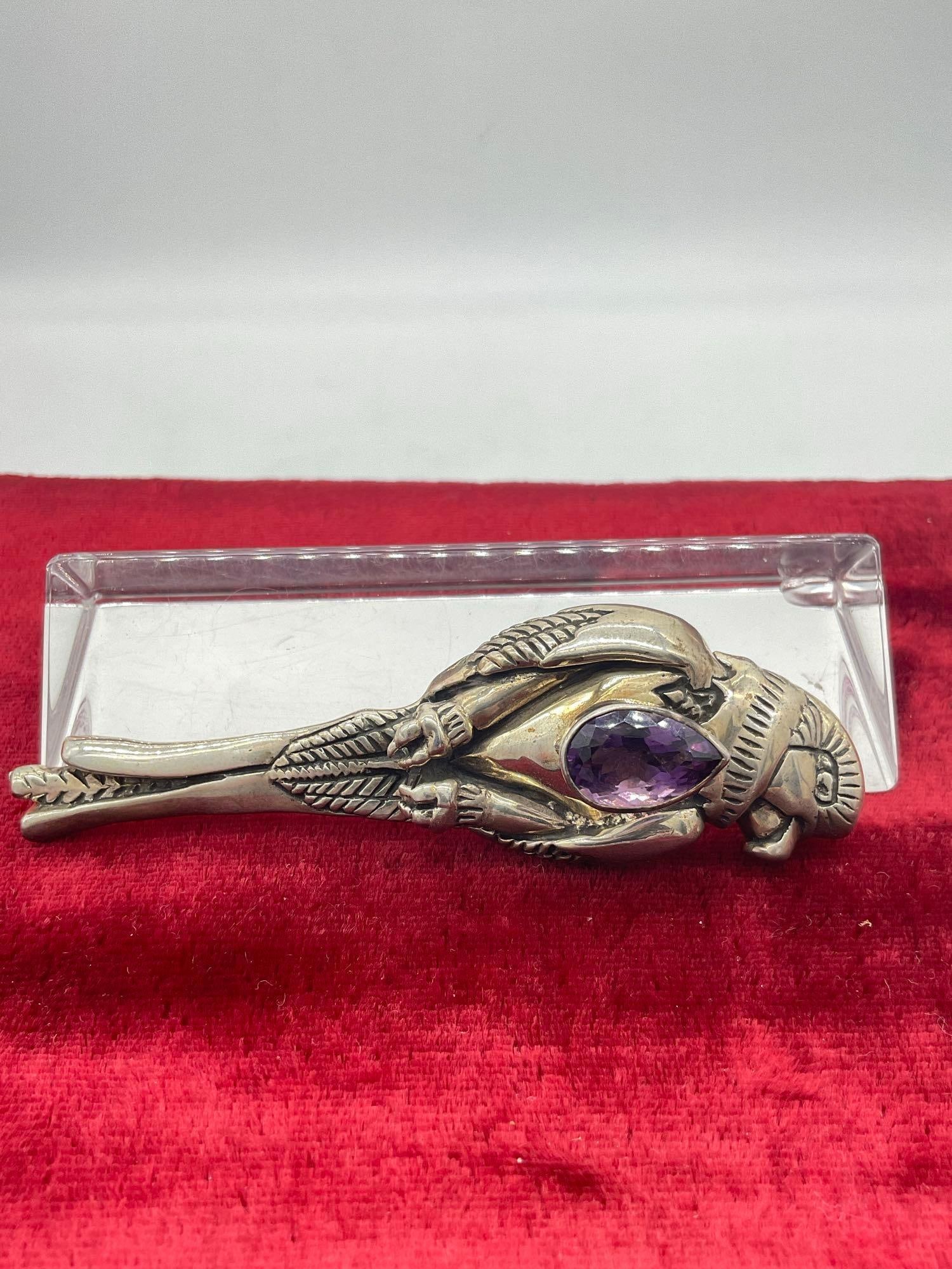 1989 Carol Felley Sterling silver large Parrot brooch/pendant with large amethyst crystal setting: Approx 36 grams JC-5320 