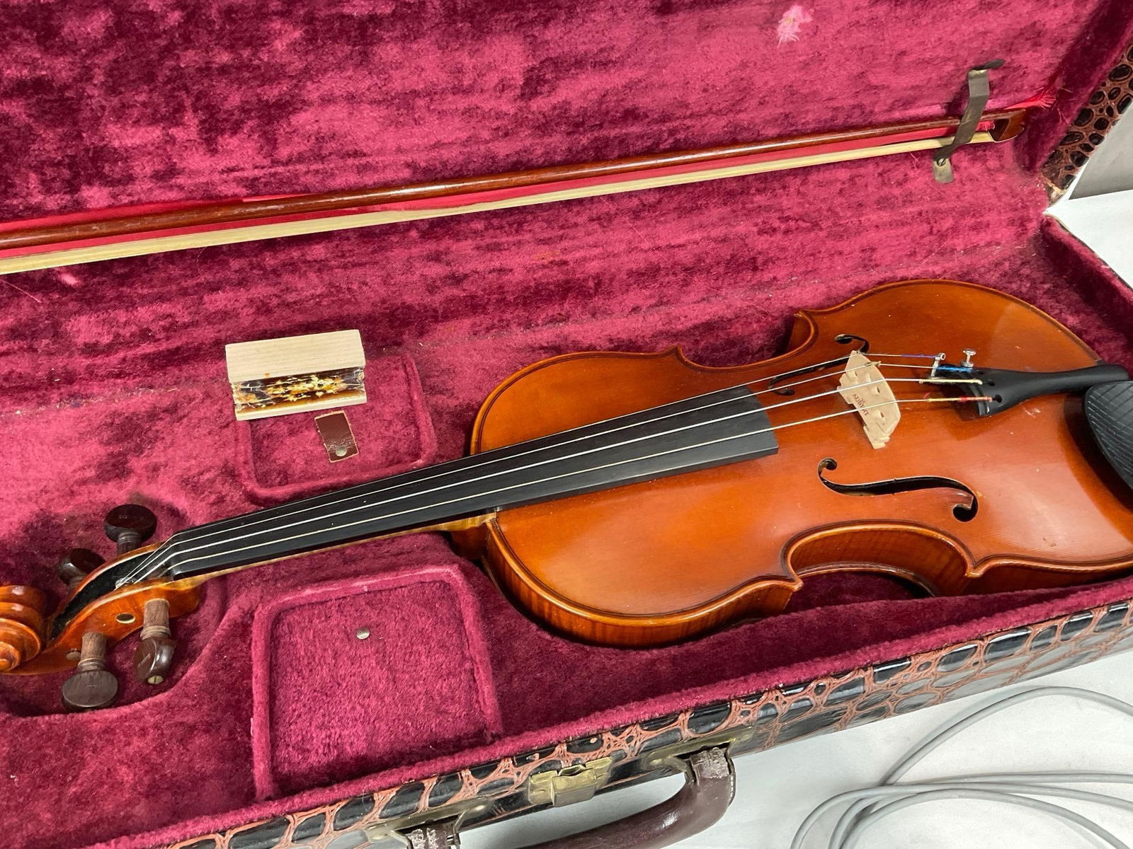 Vintage 1964 Ernst Heinrich Roth Violin made in West Germany, in faux alligator Case See pics - 2