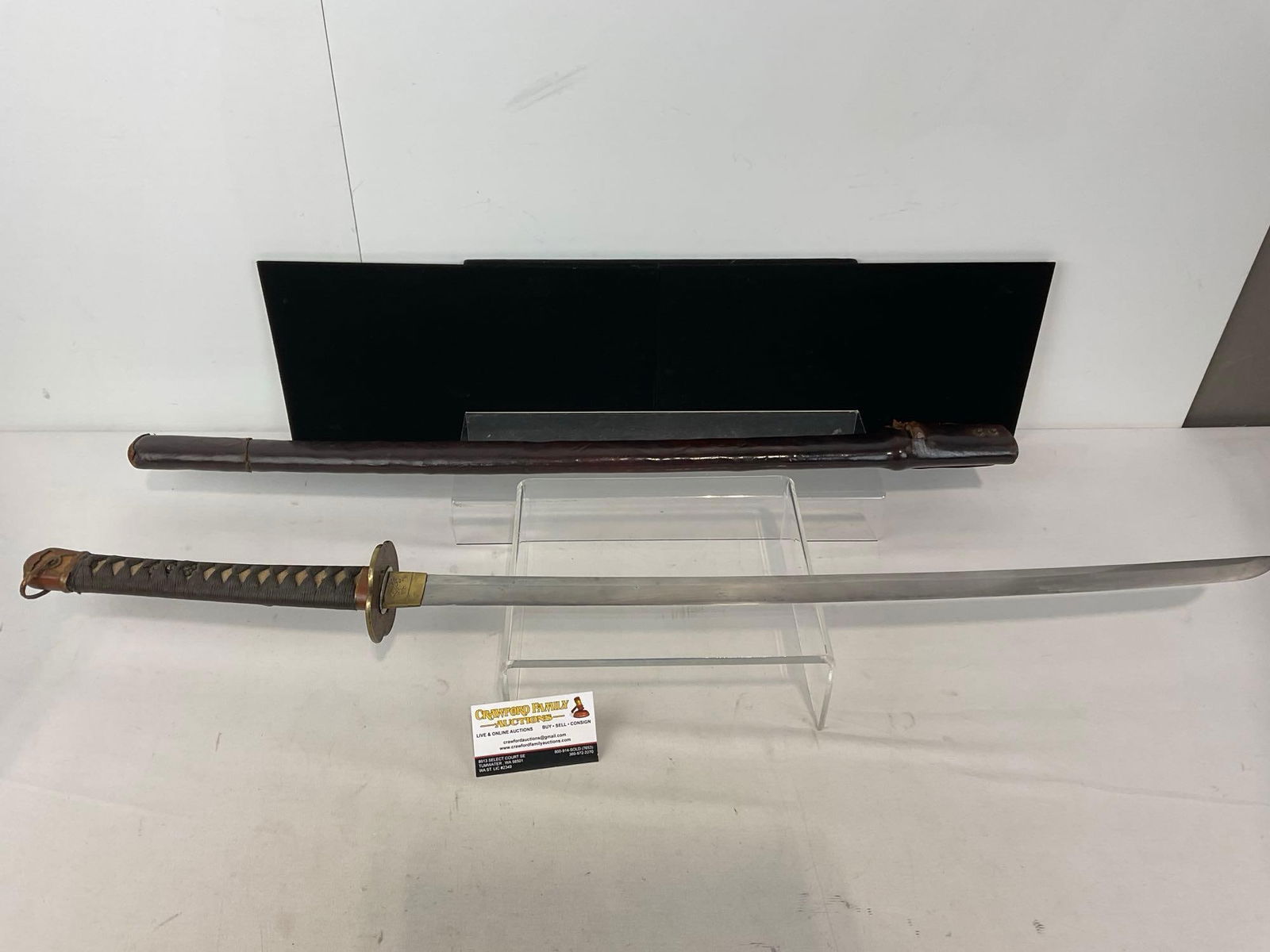 Vintage WW2 Japanese Officers Katana, Signed on the tang, Leather covered Sheath, Ornately Engraved (1 of 11)