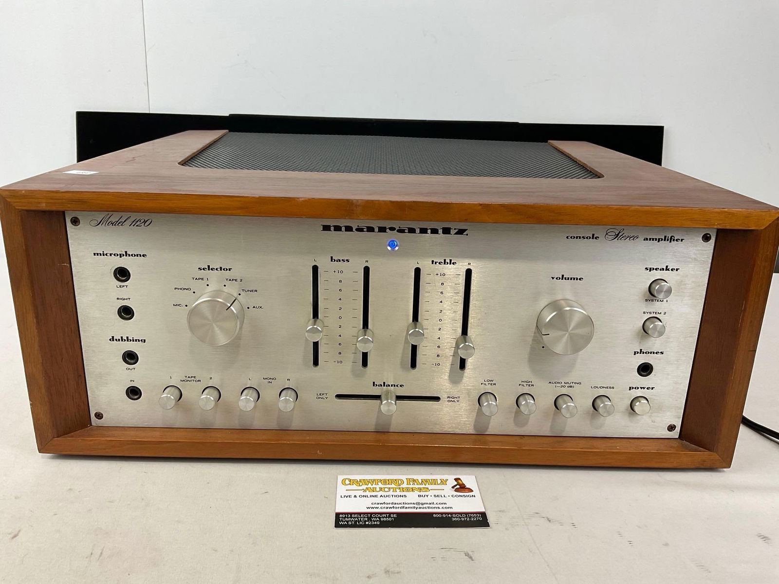 Vintage 1970s Marantz Model 1120 Solid-State Integrated Stereo Amplifier, w/ Wooden Case, 8x19x17 (1 of 5)