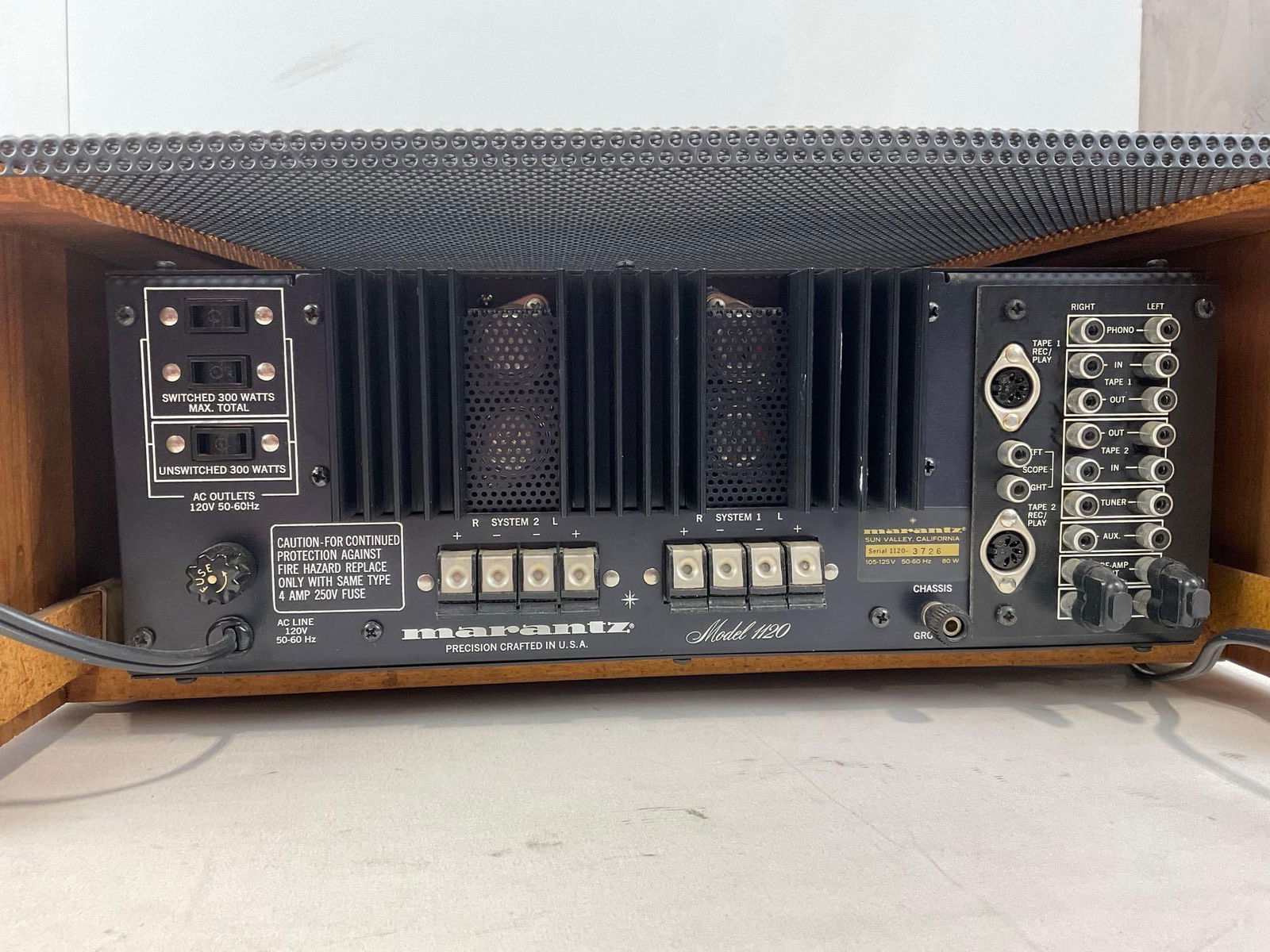 Vintage 1970s Marantz Model 1120 Solid-State Integrated Stereo Amplifier, w/ Wooden Case, 8x19x17 - 3