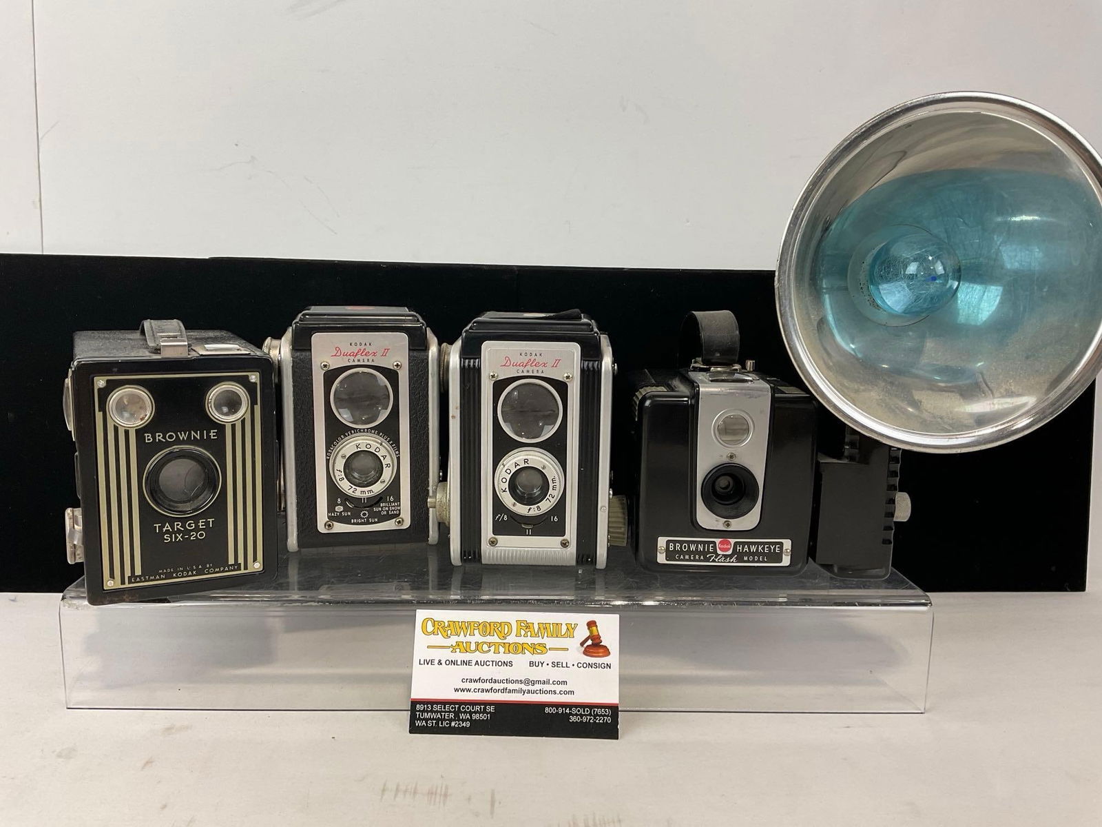4 Vintage Kodak Cameras, 2x Duaflex II, Brownie Target Six-20 & Brownie Hawkeye w/ Flash module (1 of 5)