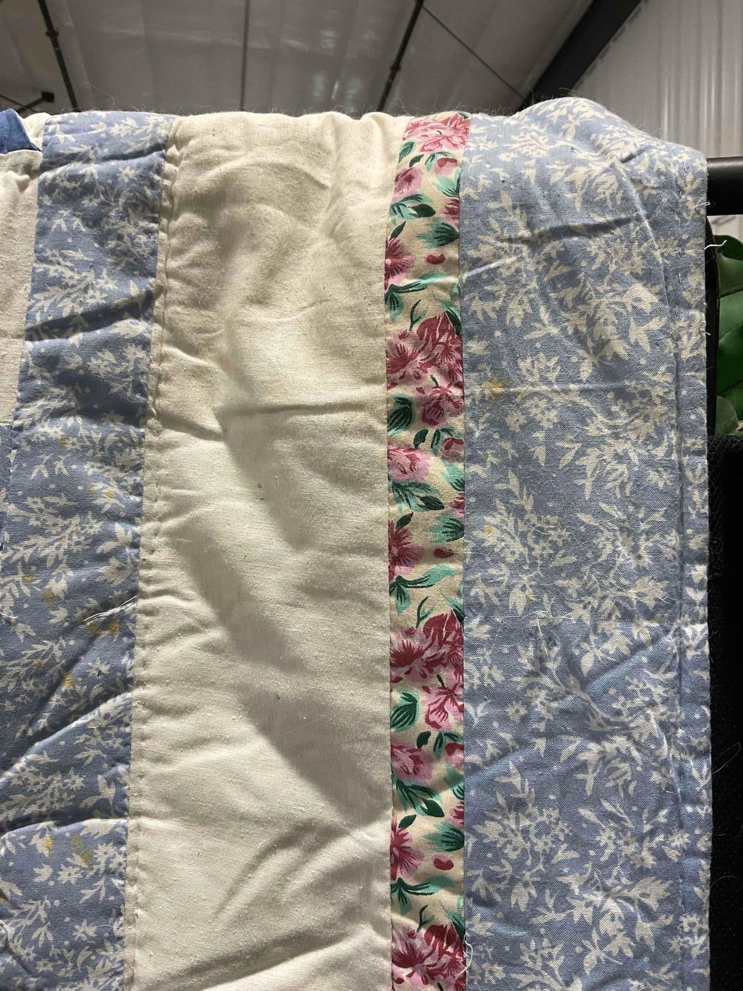 Vintage Arch Quilts 86" x 86" Cotton Mix Quilted Blanket w/ Blue & White Star Pattern. See pics. - 5