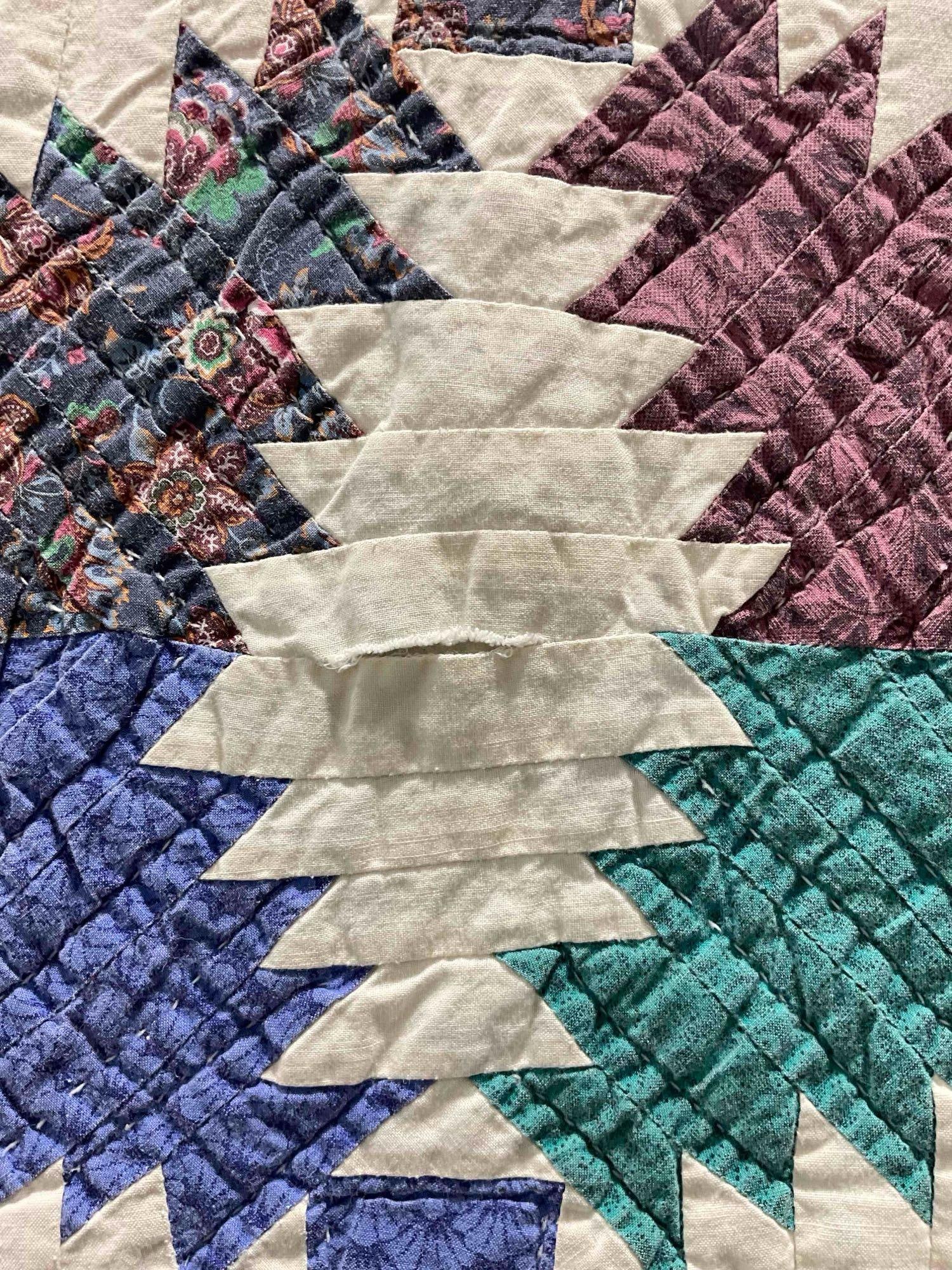 Vintage Hand Quilted Colorful Bedspread Blanket w/ "Pineapple" Pattern. Very Good Condition. - 4