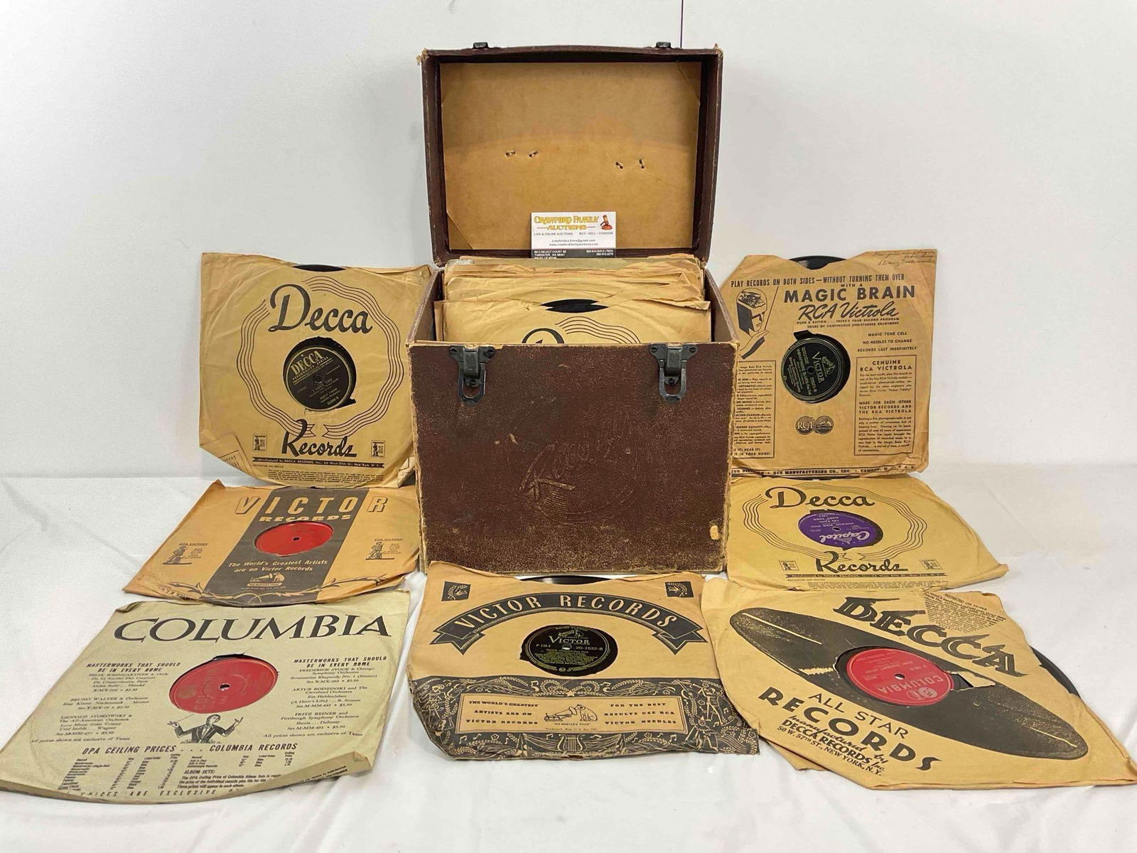 20+ pcs Vintage Vinyl Record Music Album Collection in Brown Vinyl Carrying Case. See pics. (1 of 6)