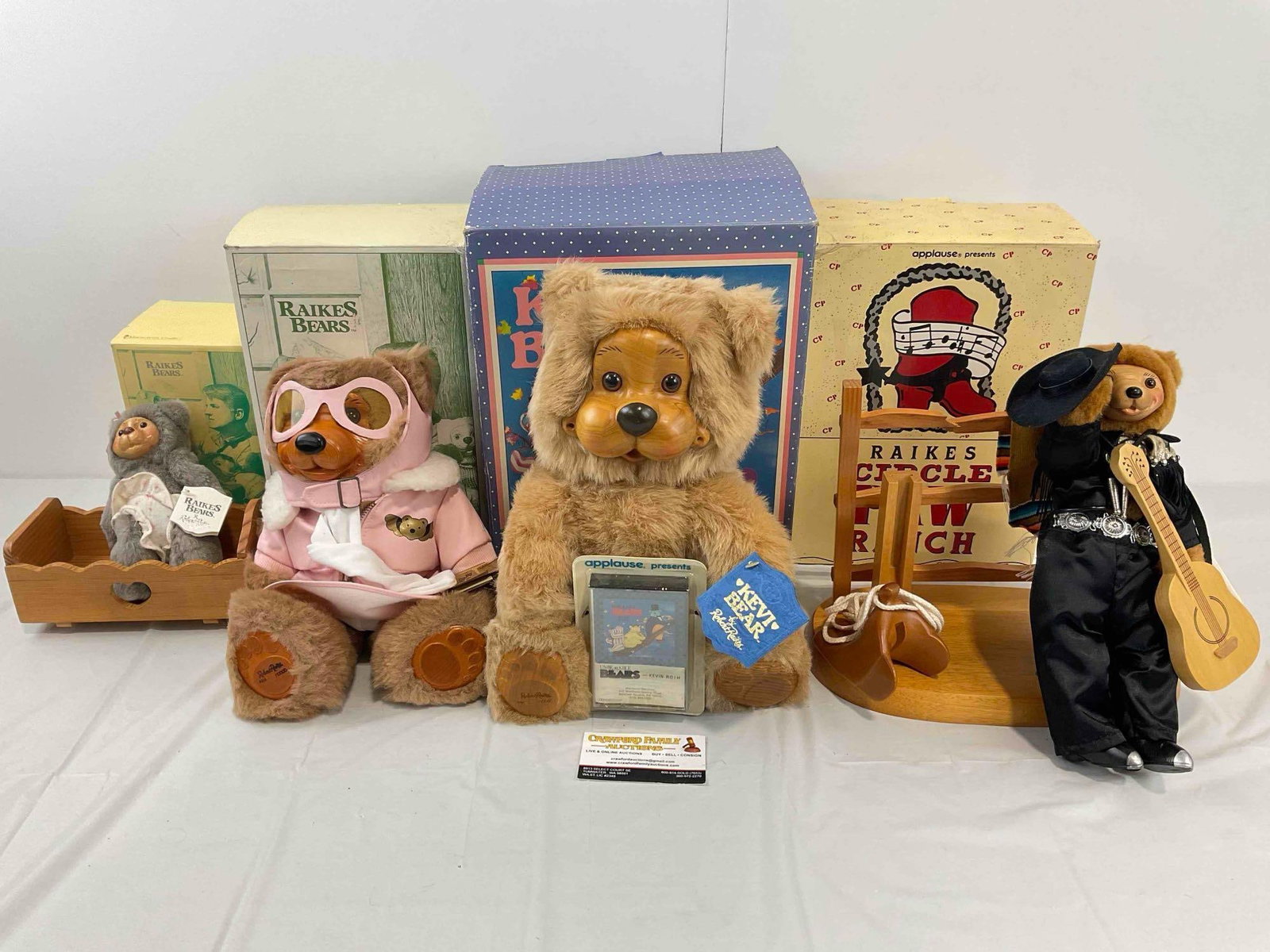 4 pcs Vintage Raikes Bears Stuffed Bear Dolls in Original Boxes, incl. 17019 Kevi Bear! See pics. (1 of 14)