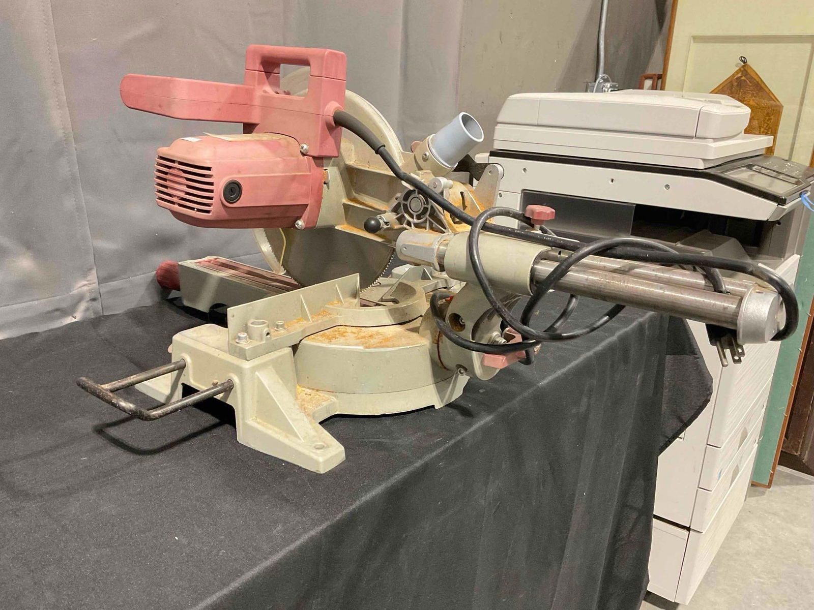 Chicago Electric 10" Compound Slide Miter Saw Model 98199. Tested, Works. Very Good Cond. - 6