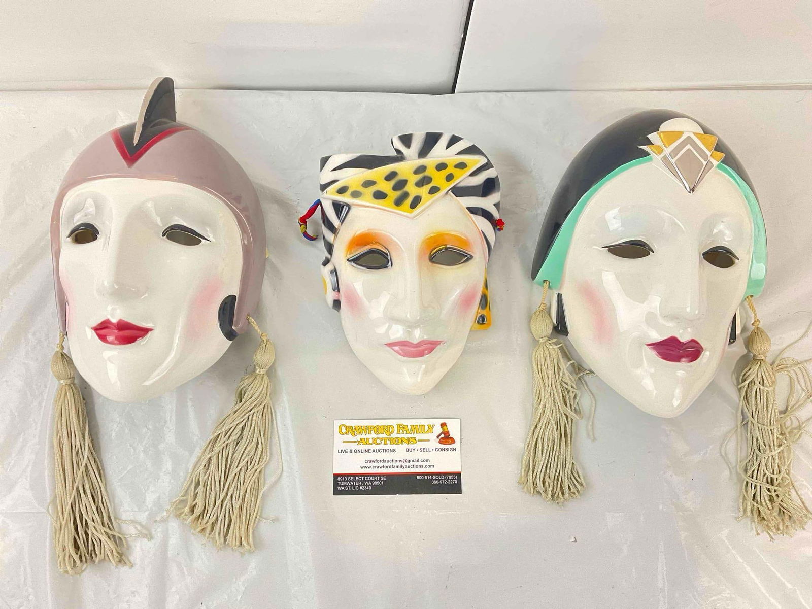3 pcs Ceramic Face Masks Wall Decor. 2x Vintage Vandor, 1x Zebra Hat. Excellent Condition. (1 of 6)