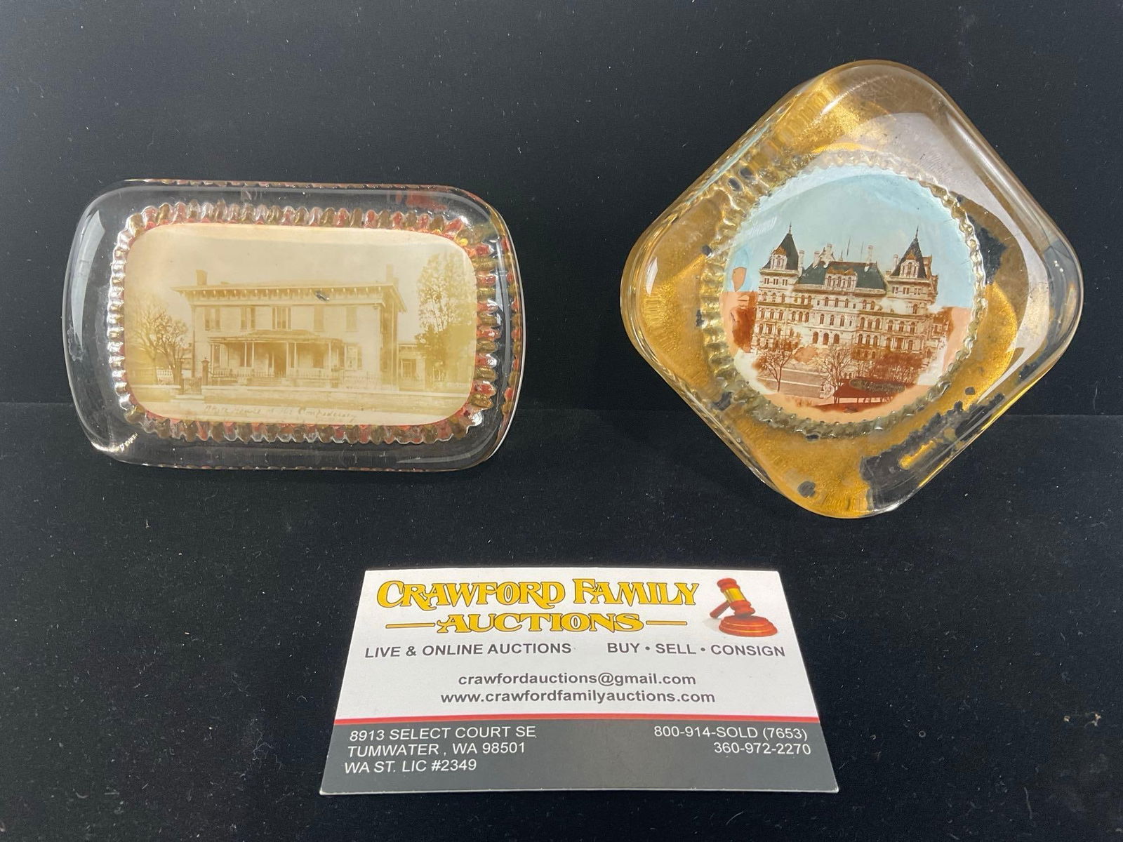 Pair of Glass Paperweight Souvenirs, White House of the Confederacy & Albany, NY Capitol Building: Appears to be in good shape, shows a bit of wear. The piece measures approx 3h x 5w x 5d inches. See pics. E-4560