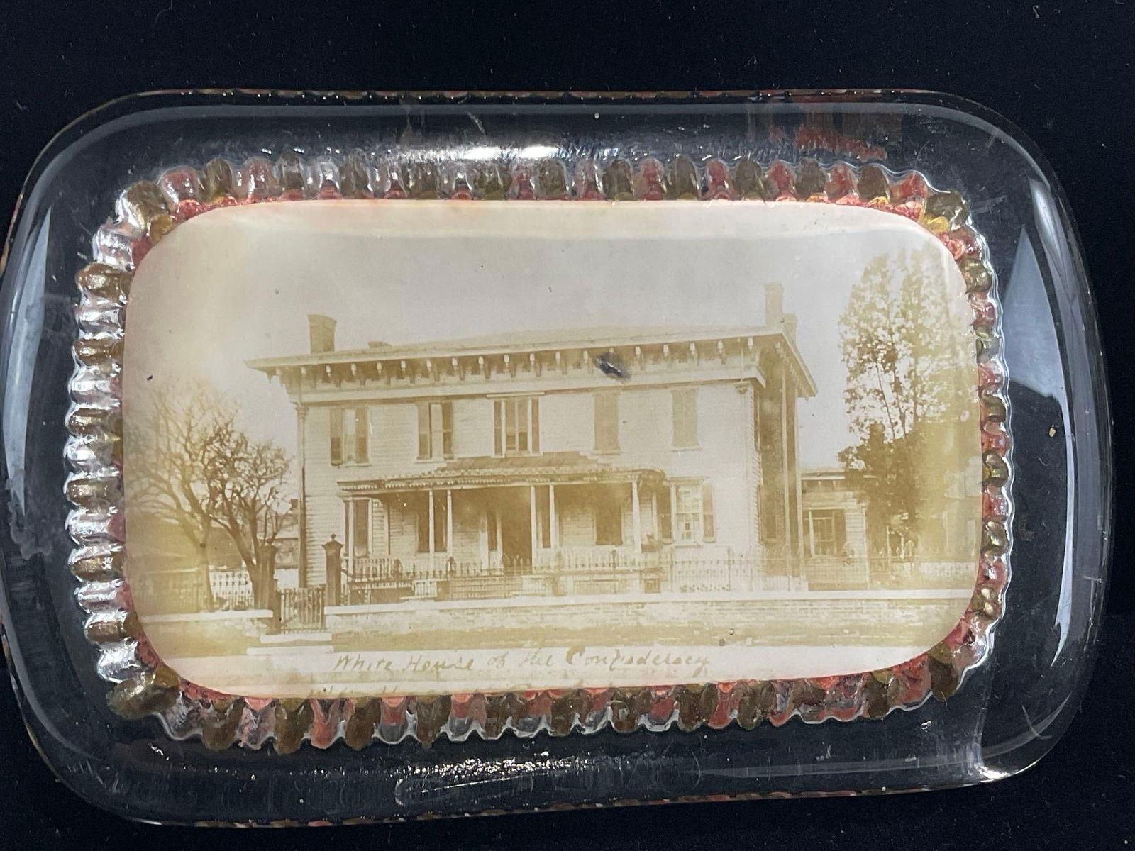 Pair of Glass Paperweight Souvenirs, White House of the Confederacy & Albany, NY Capitol Building - 2