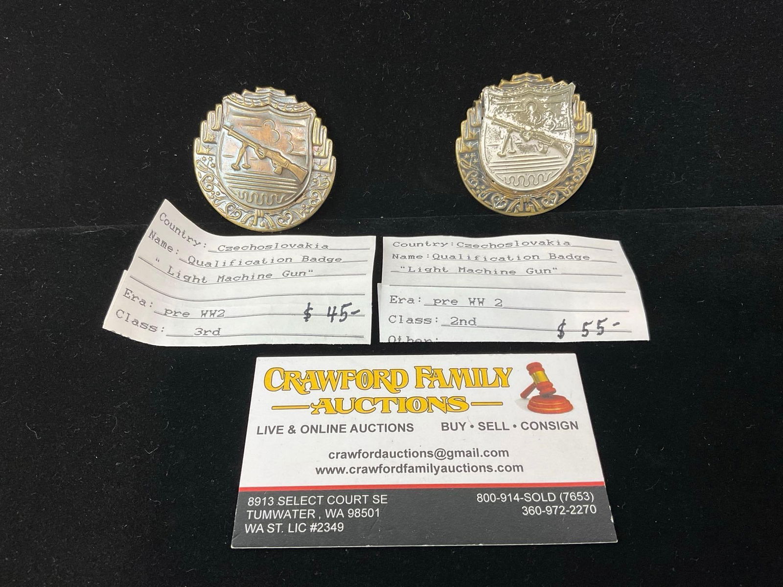 Pair of Czechoslovakian Light Machine Gun Qualification Badges, Pre WW2, 2nd & 3rd Class (1 of 3)