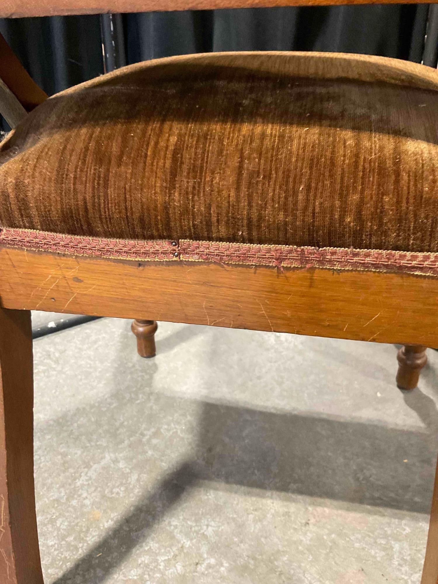 Lovely Antique Eastlake Walnut Side Chair w/ Brown Velvet Upholstery & Spoon Carvings. See pics. - 7