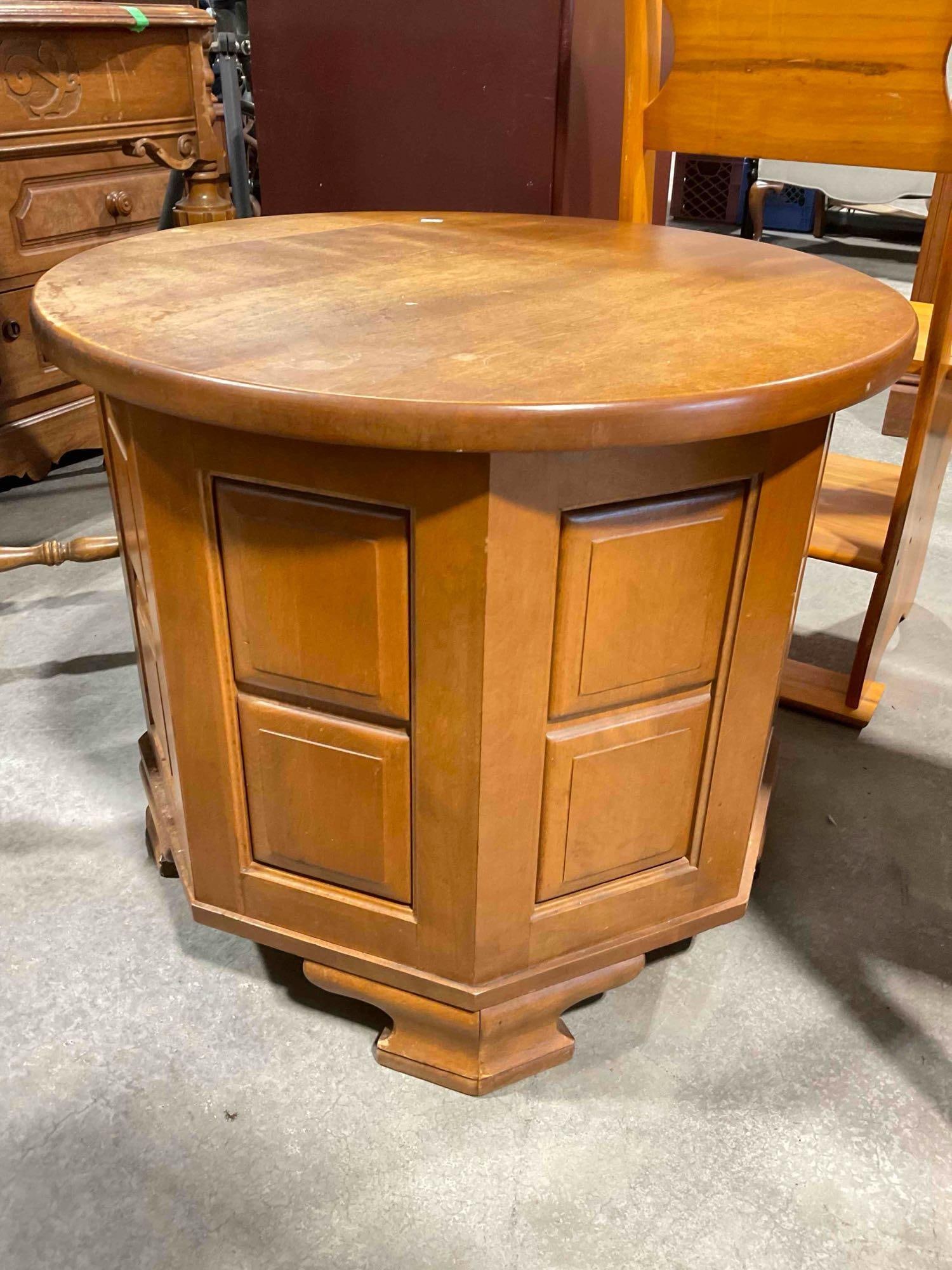 Vintage Octagonal Wood Side Table w/ Round Top & Storage Beneath. Very Good Condition. - 4