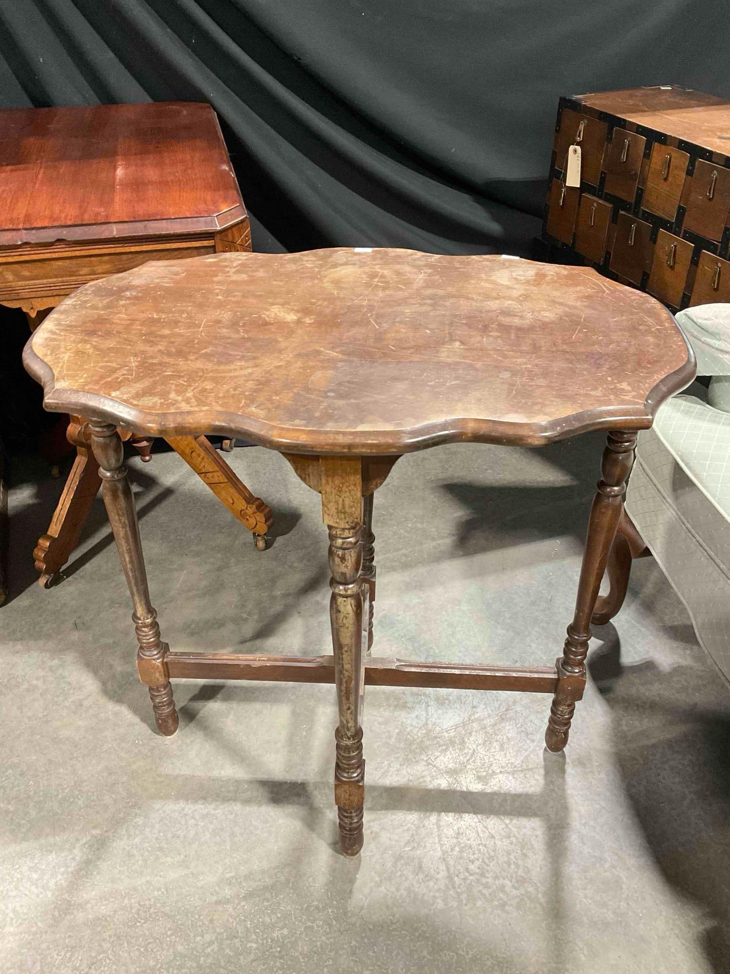 Antique Walnut? Wooden Side Table w/ Scalloped Top & Fluted Legs. Good Condition. See pics. - 5