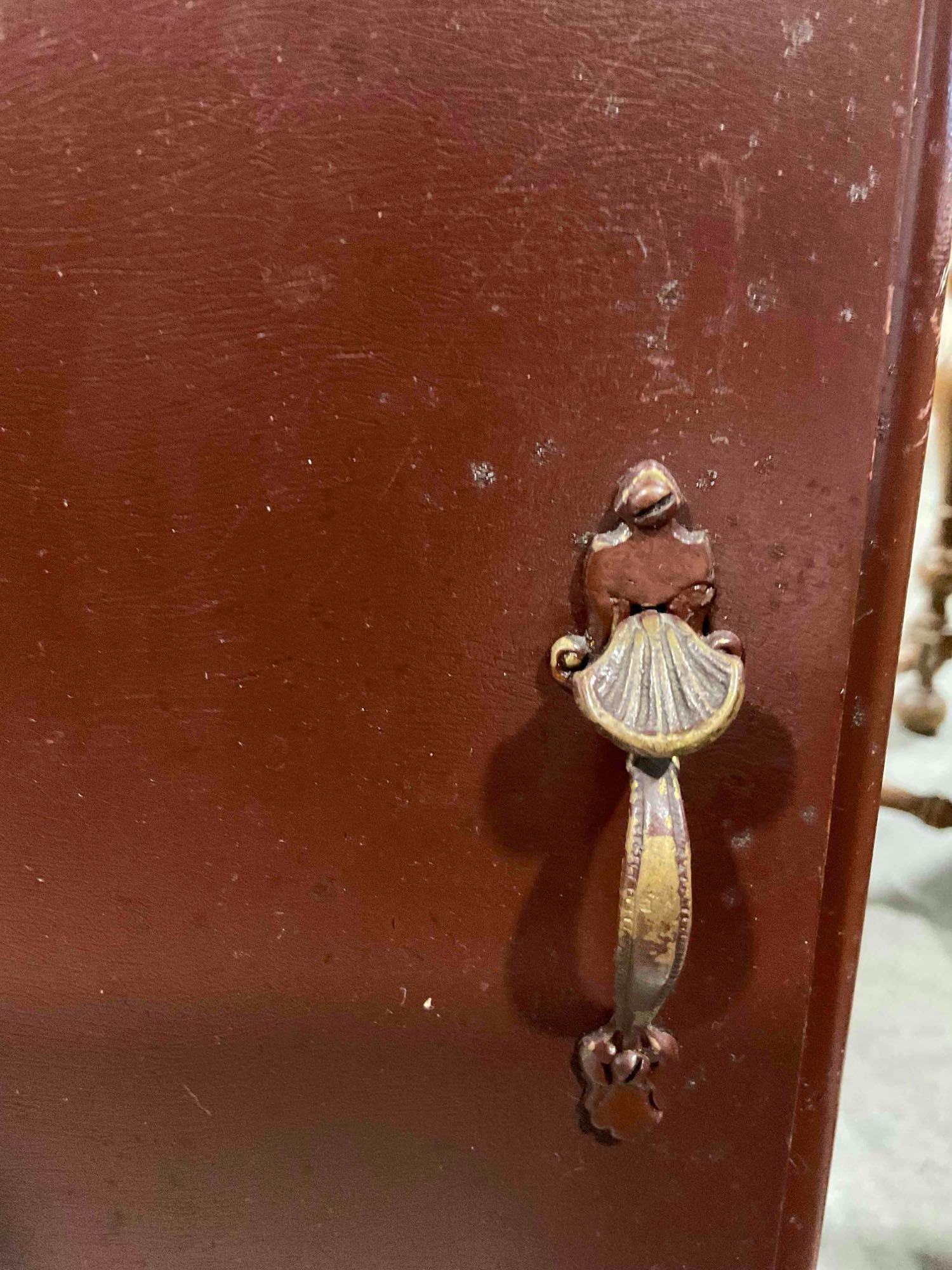 Vintage Chocolate Brown Painted Wooden Record Cabinet. Very Good Condition. See pics. - 4