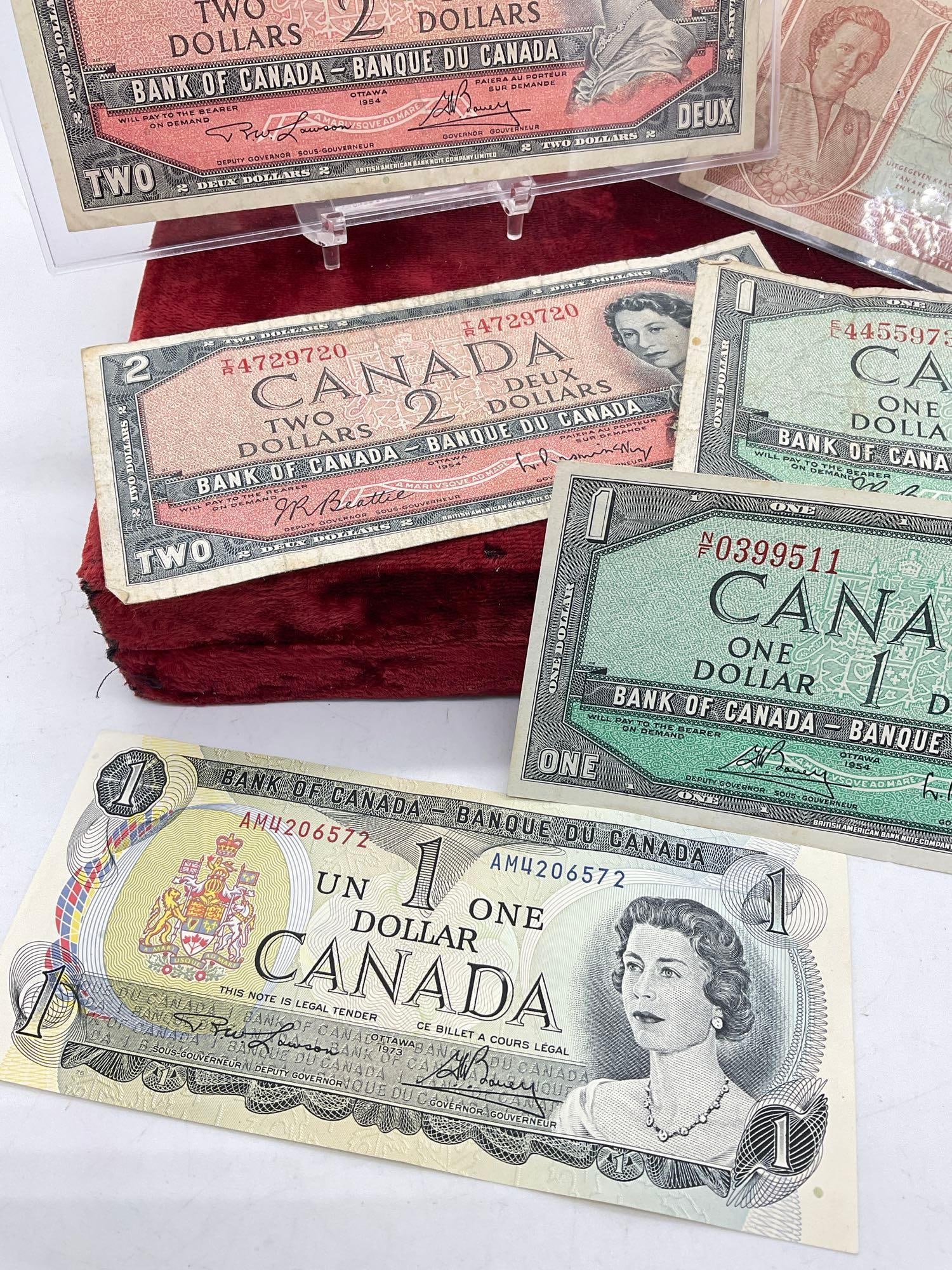 Vintage Canadian Currency 2x 1954 $1 dollar , 2x 1954 $ 2 dollars, 1x 1973 Poss Unc $1 dollar - 3