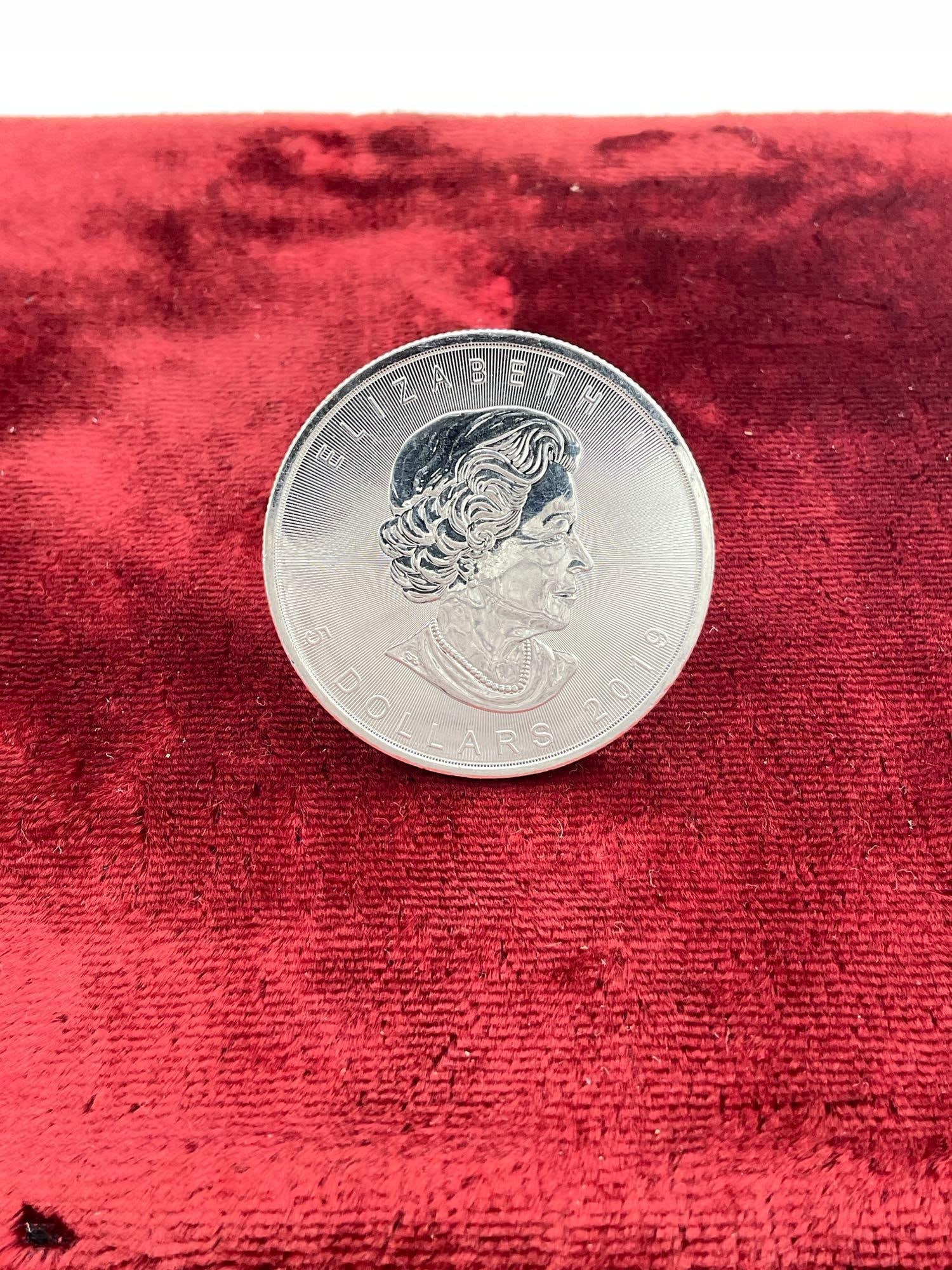 2018 .999 1 oz Silver Canadian Maple Leaf proof coin (1 of 3)