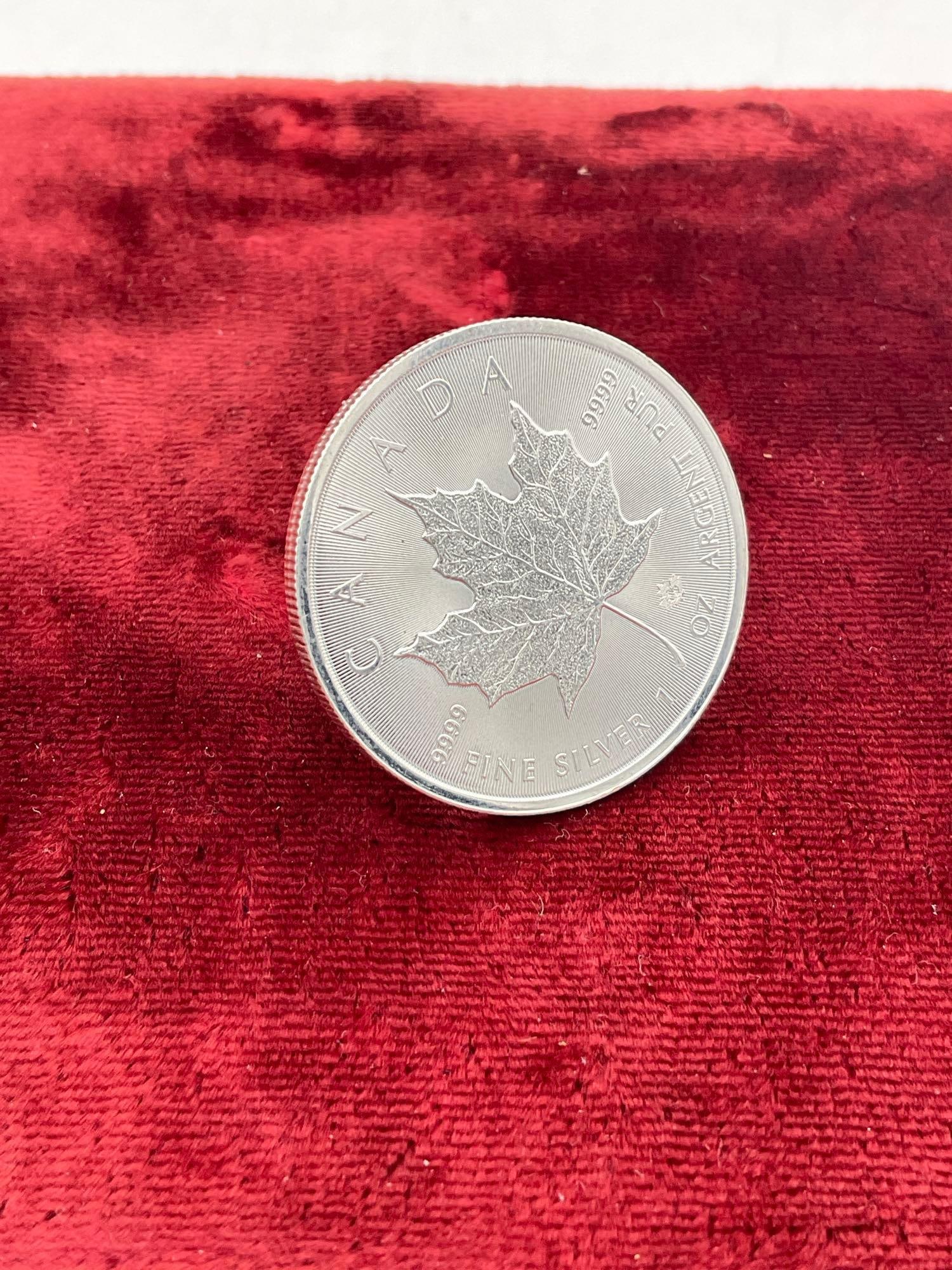 2018 .999 1 oz Silver Canadian Maple Leaf proof coin - 3