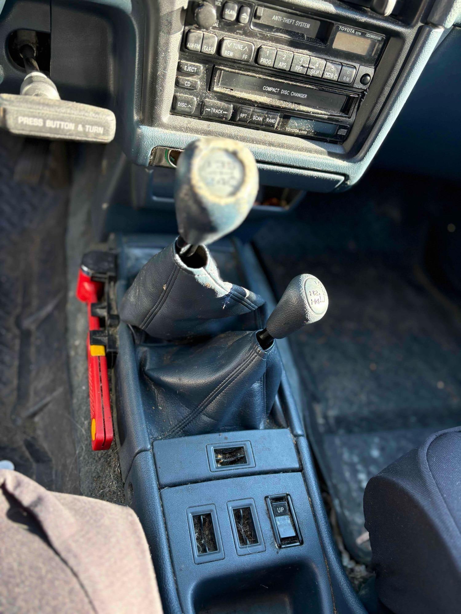 1995 Toyata 4Runner Limited 4Dr 3.0 V6 5sd manual Transmsion w/ 4Wheel Dr 147,585 Miles - 9