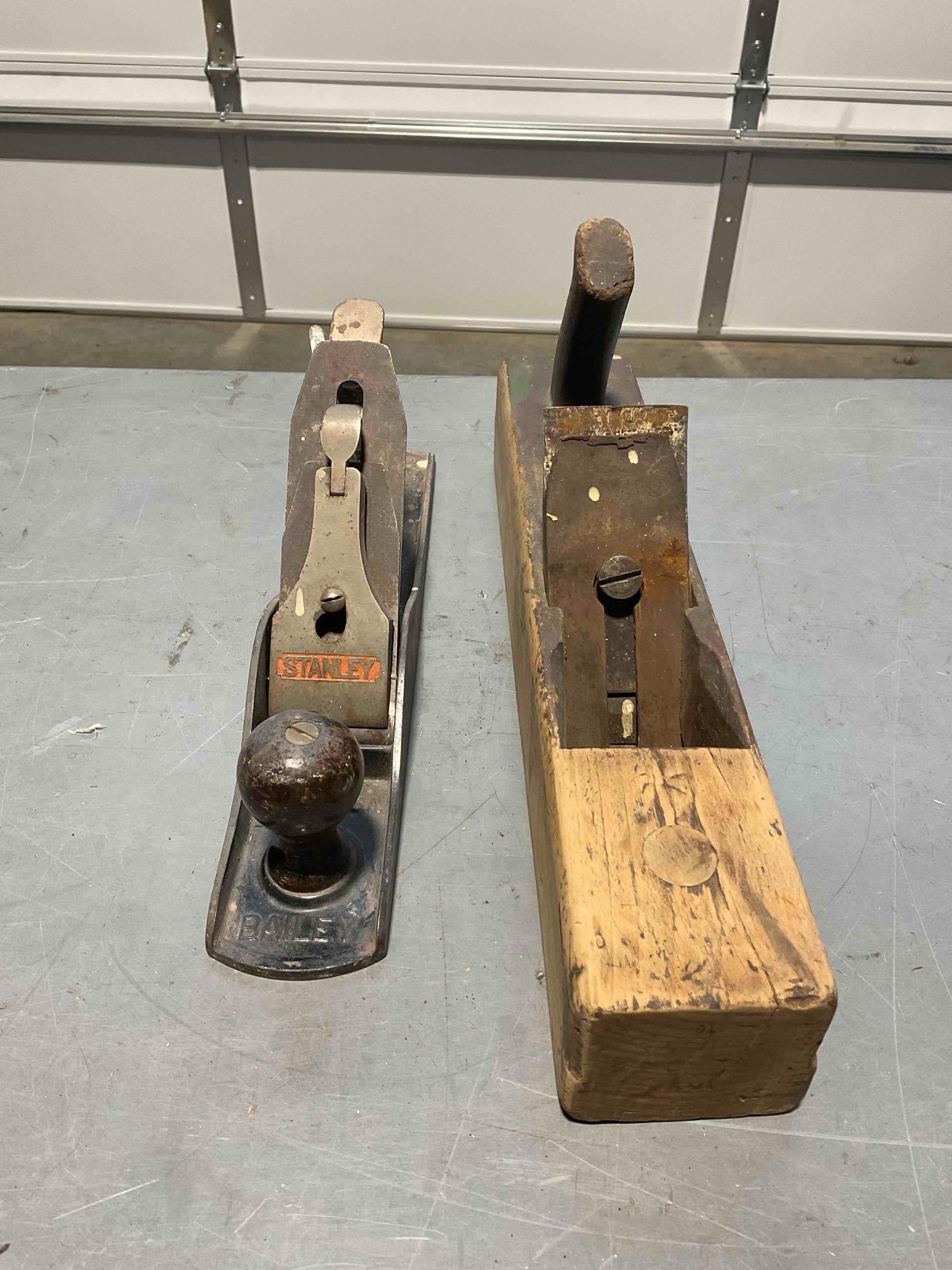 2x Large Wood Planes a Bailey with a Stanley Blade Adjuster and a Vintage Block Plane. - 2