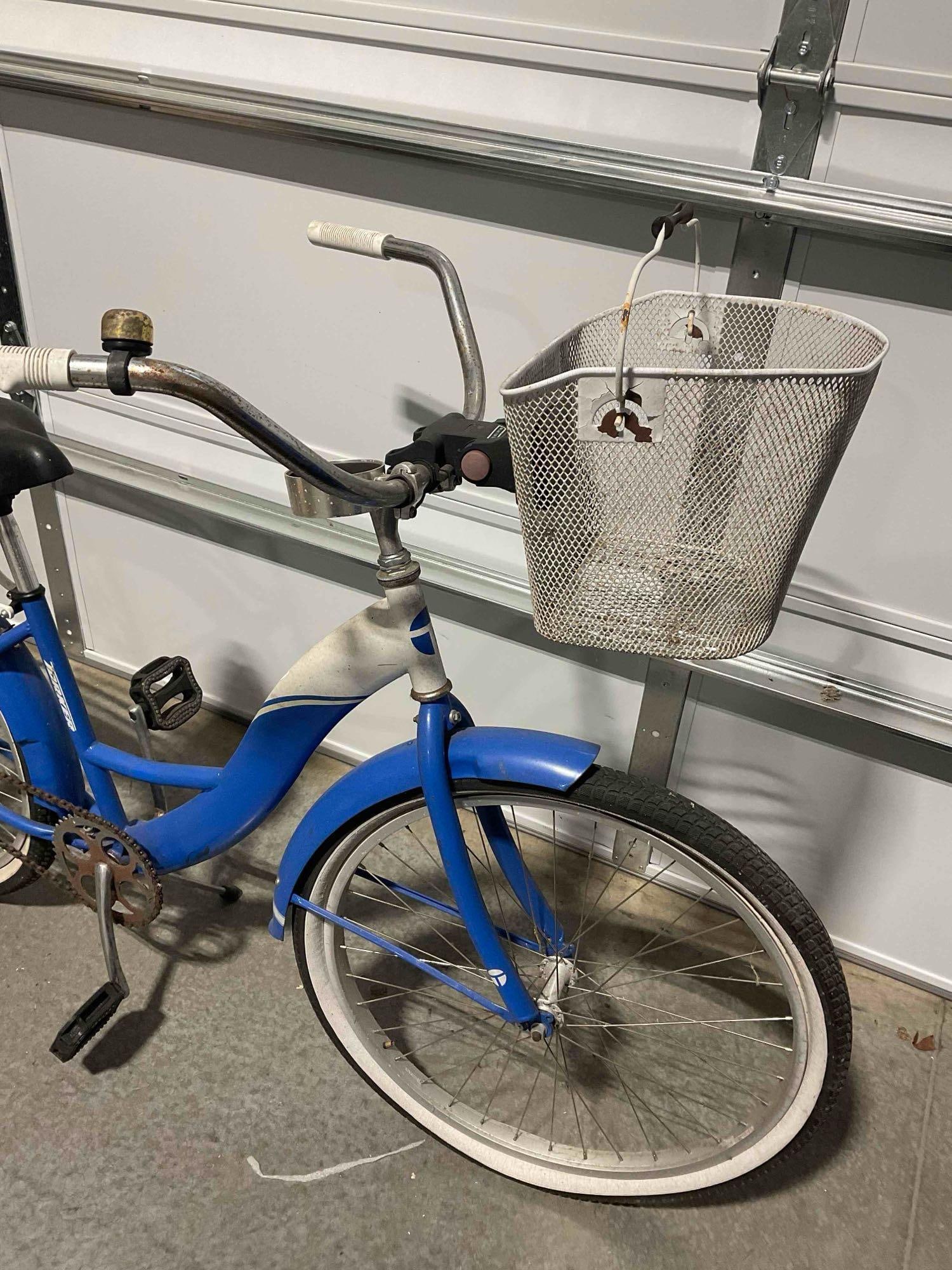 Torker City Bike with Luggage Rack, and Detachable Basket, Pedal-back Breaks. - 2