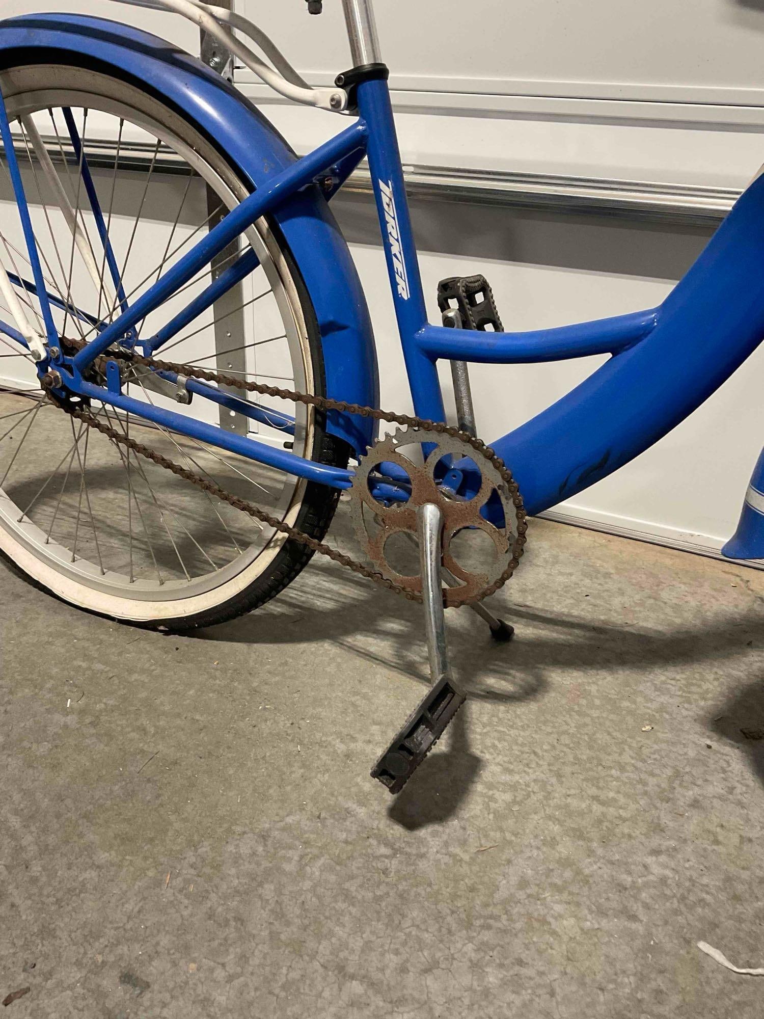 Torker City Bike with Luggage Rack, and Detachable Basket, Pedal-back Breaks. - 4