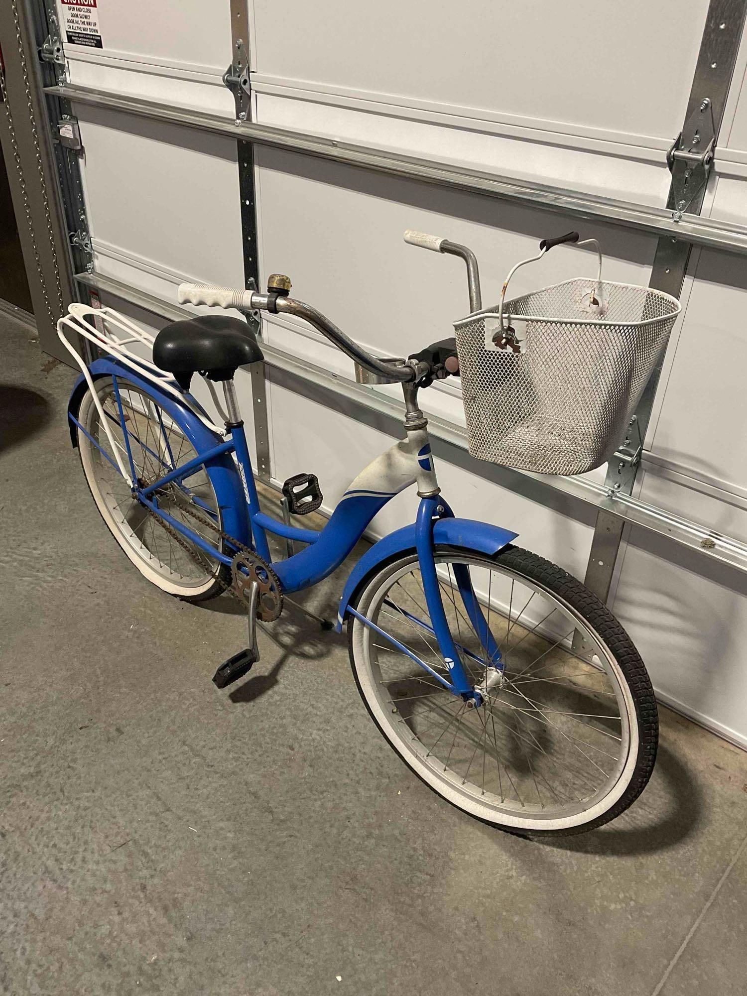 Torker City Bike with Luggage Rack, and Detachable Basket, Pedal-back Breaks. - 6