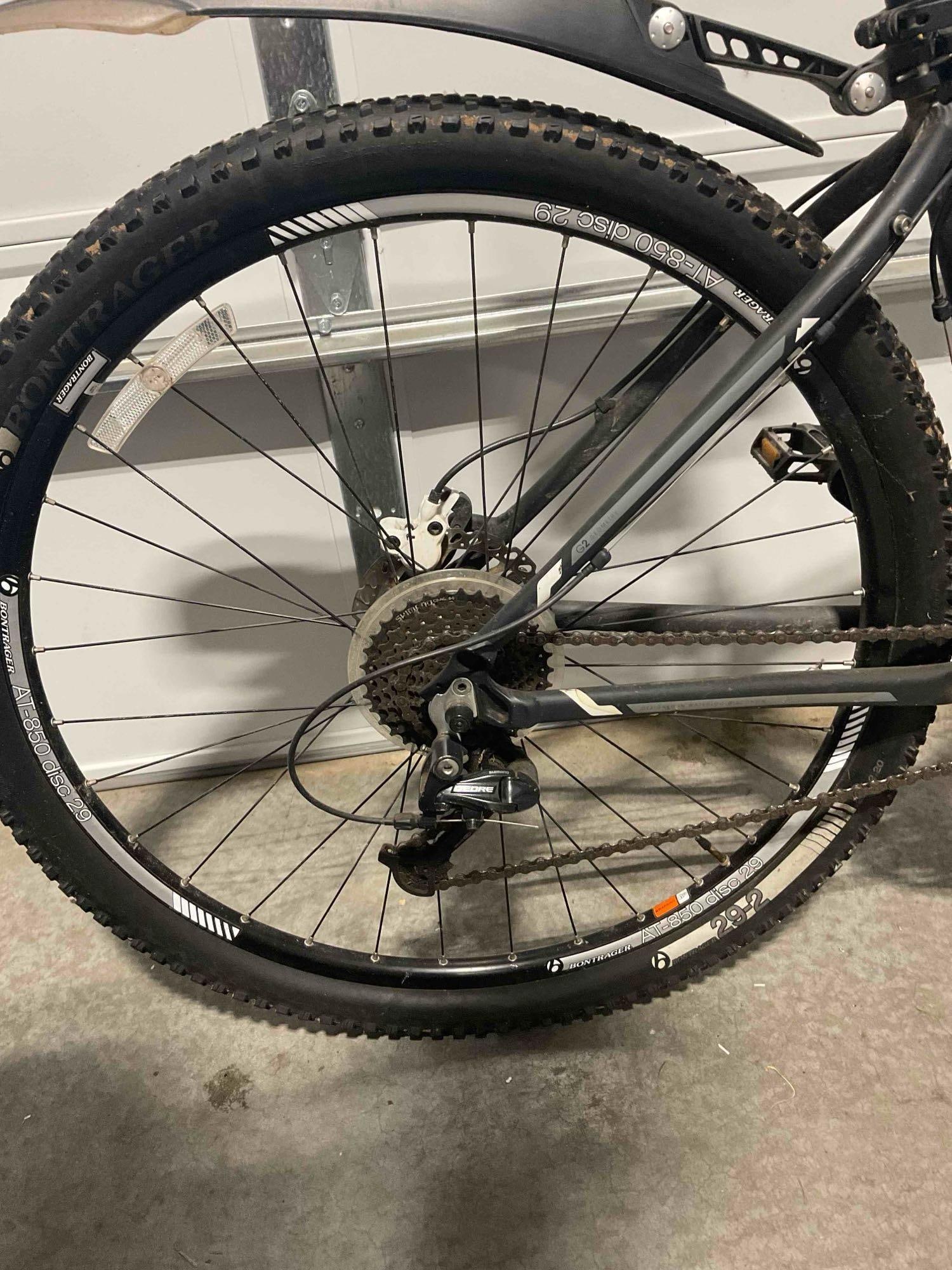 Trek Mamba 27 Speed Mountain Bike From the Gary Fisher Collection w/ Rockshox Suspension - 8